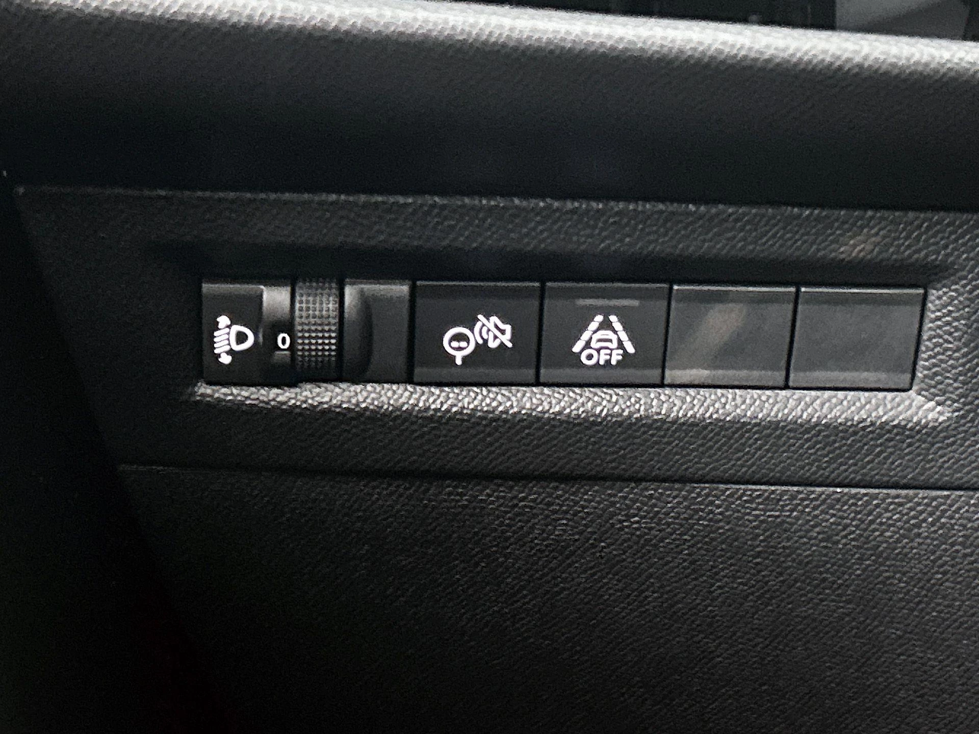 Opel-Frontera-image-15