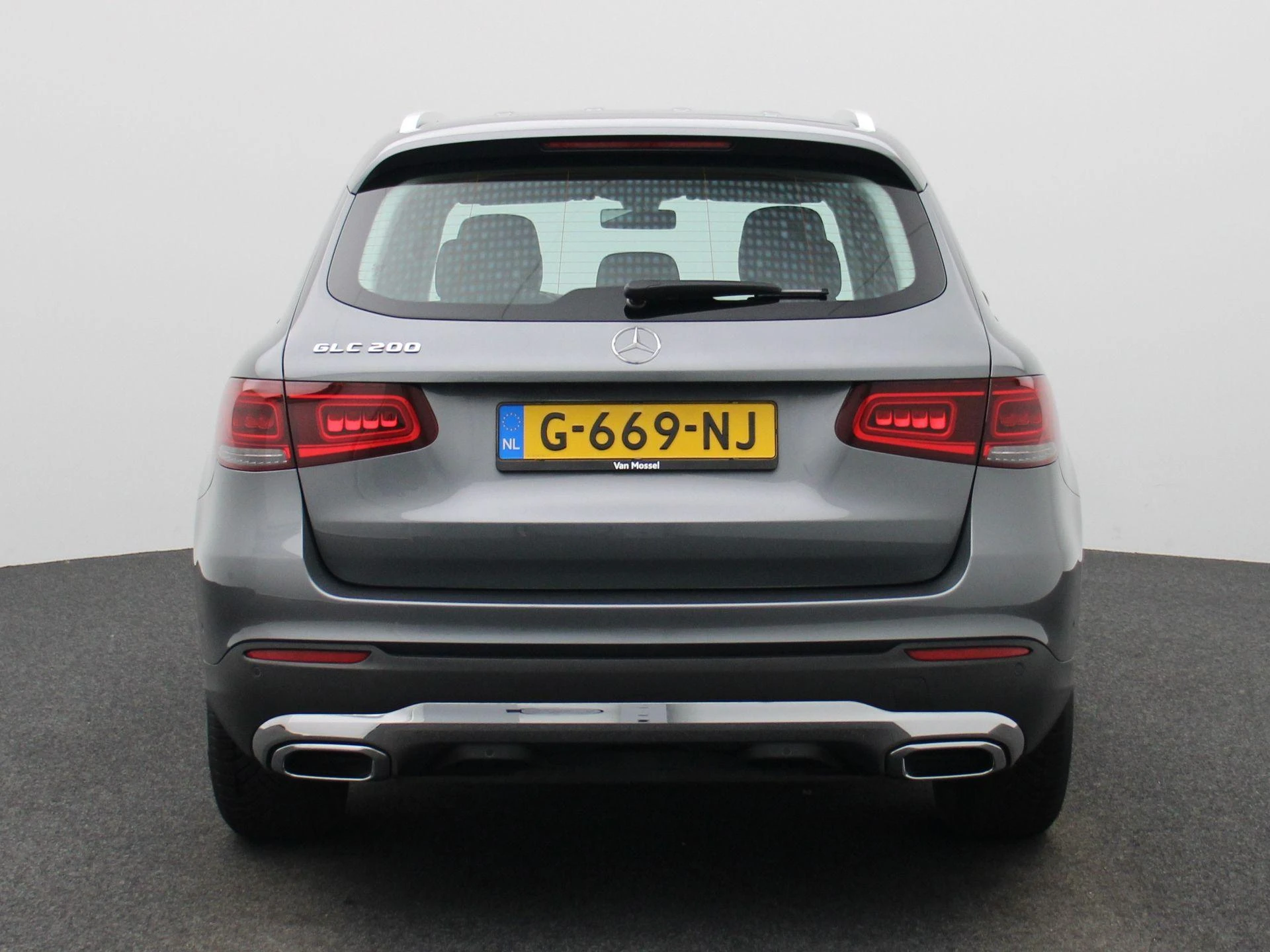 Mercedes-Benz-GLC-image-5