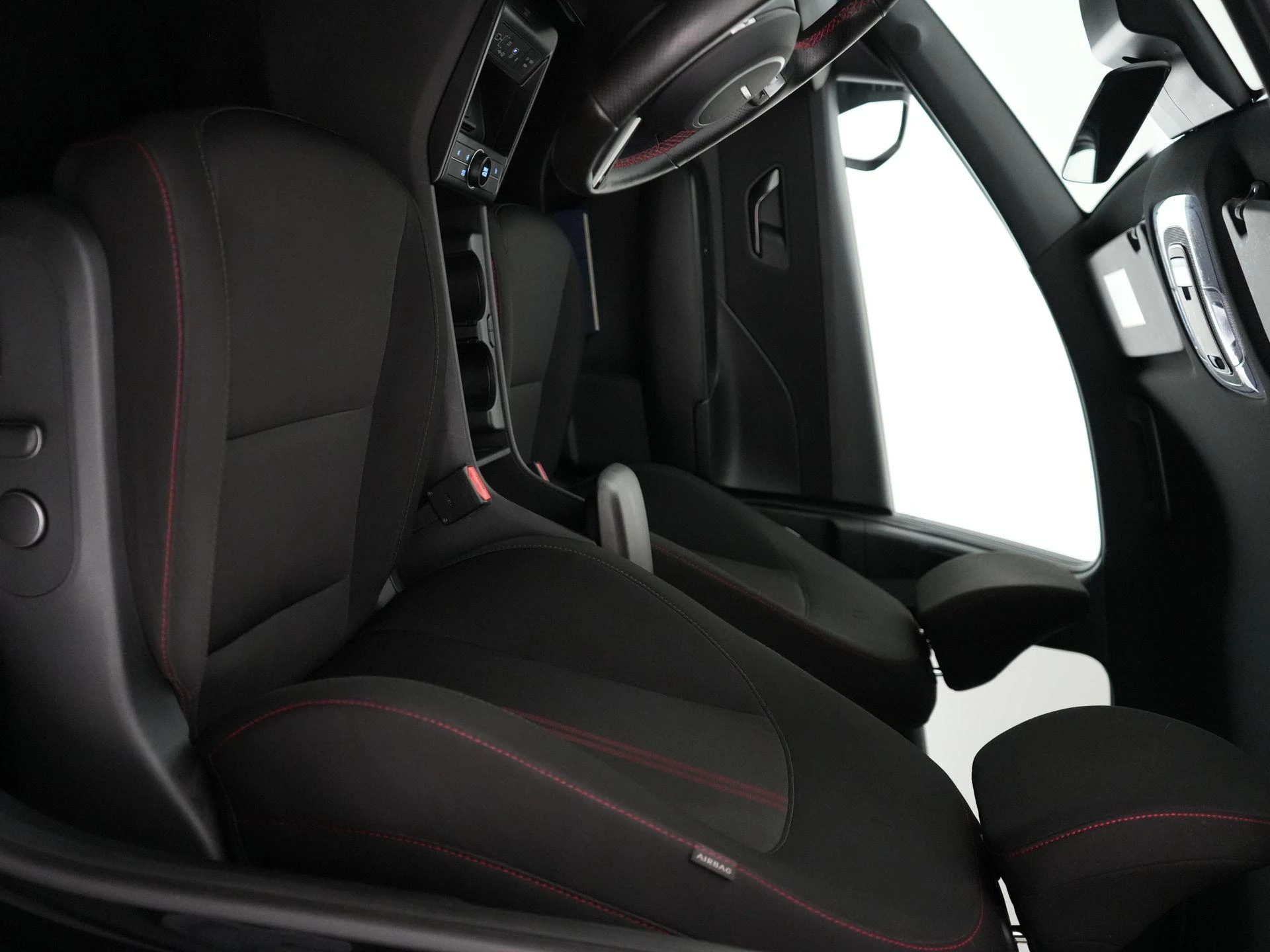Hyundai-Kona-image-10