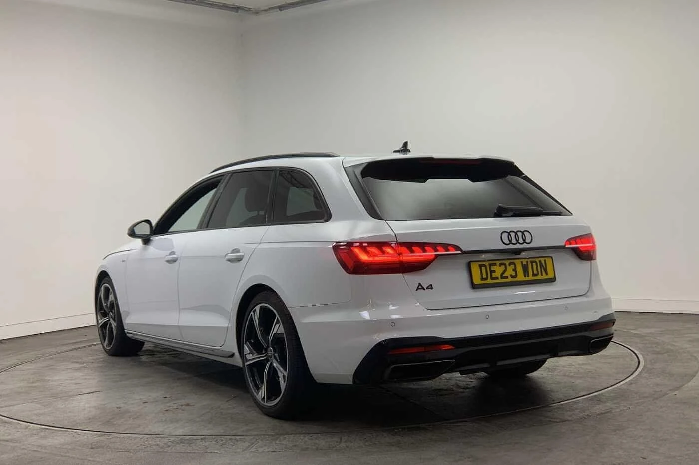 Audi-A4-image-2
