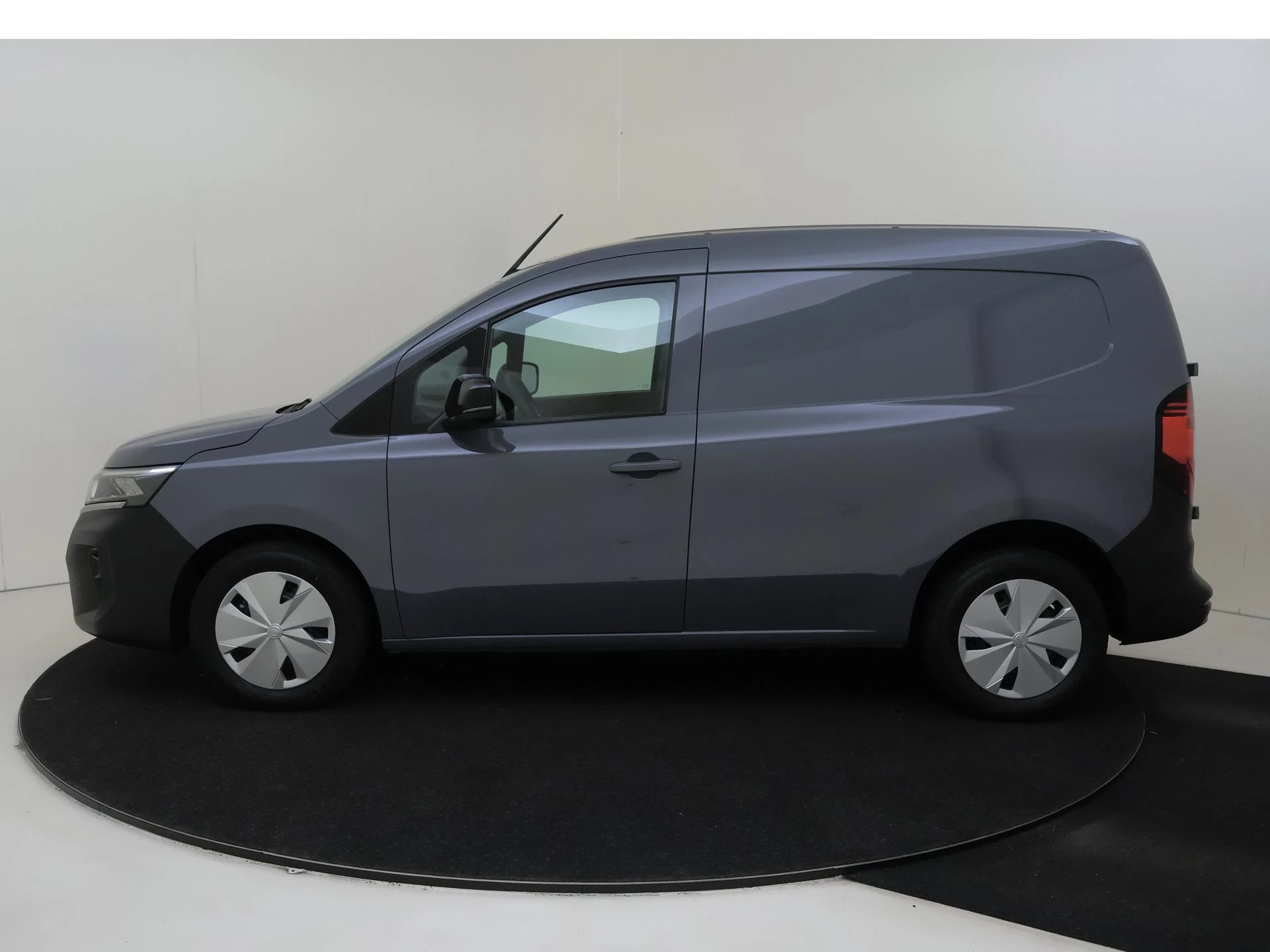 Nissan-Townstar-image-1