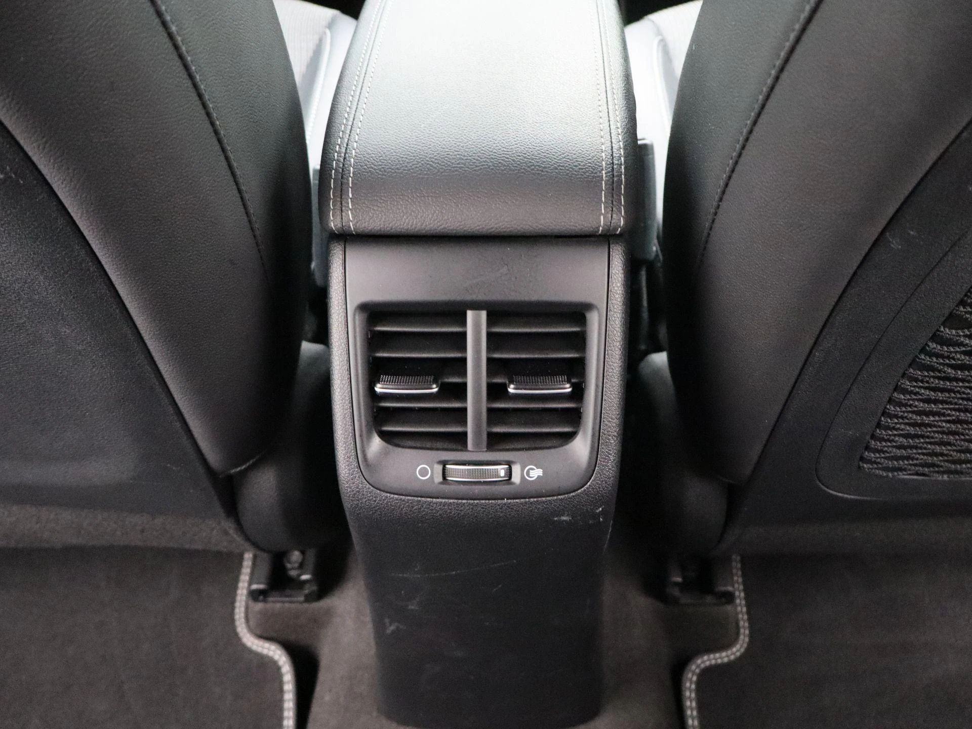 Kia-Niro-image-32