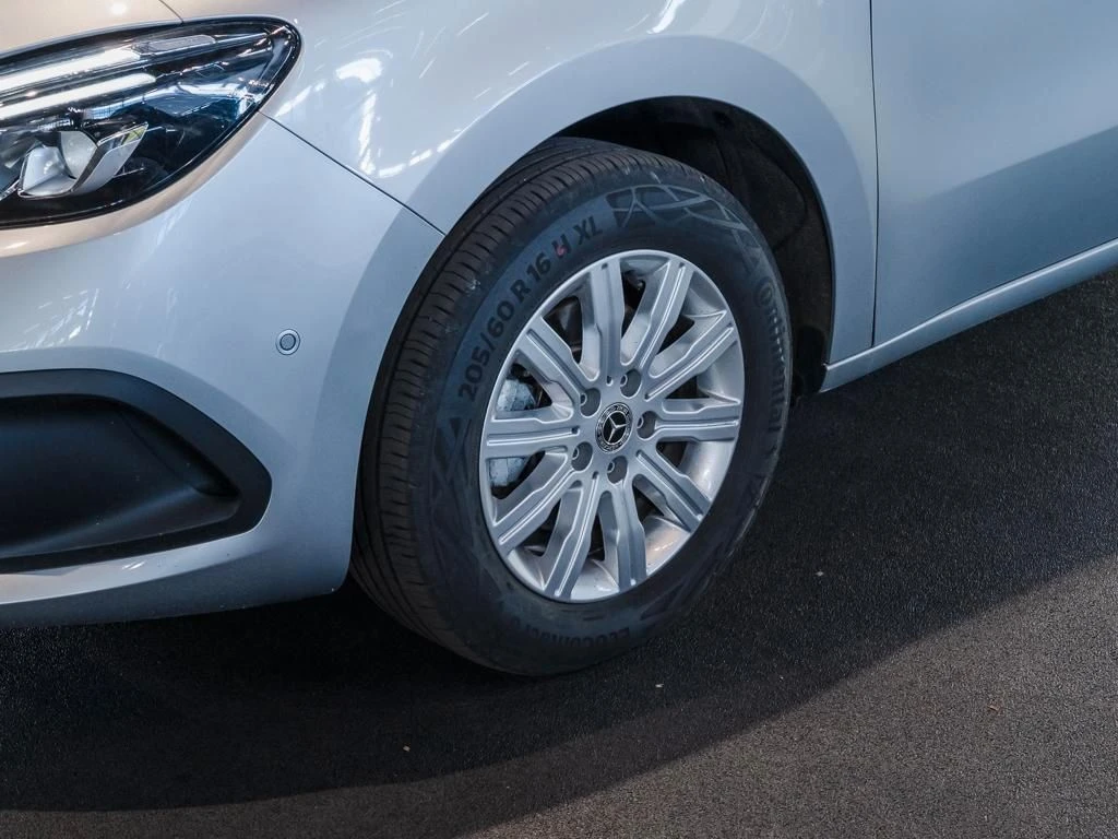 Mercedes-Benz-T-Klasse 180-image-6
