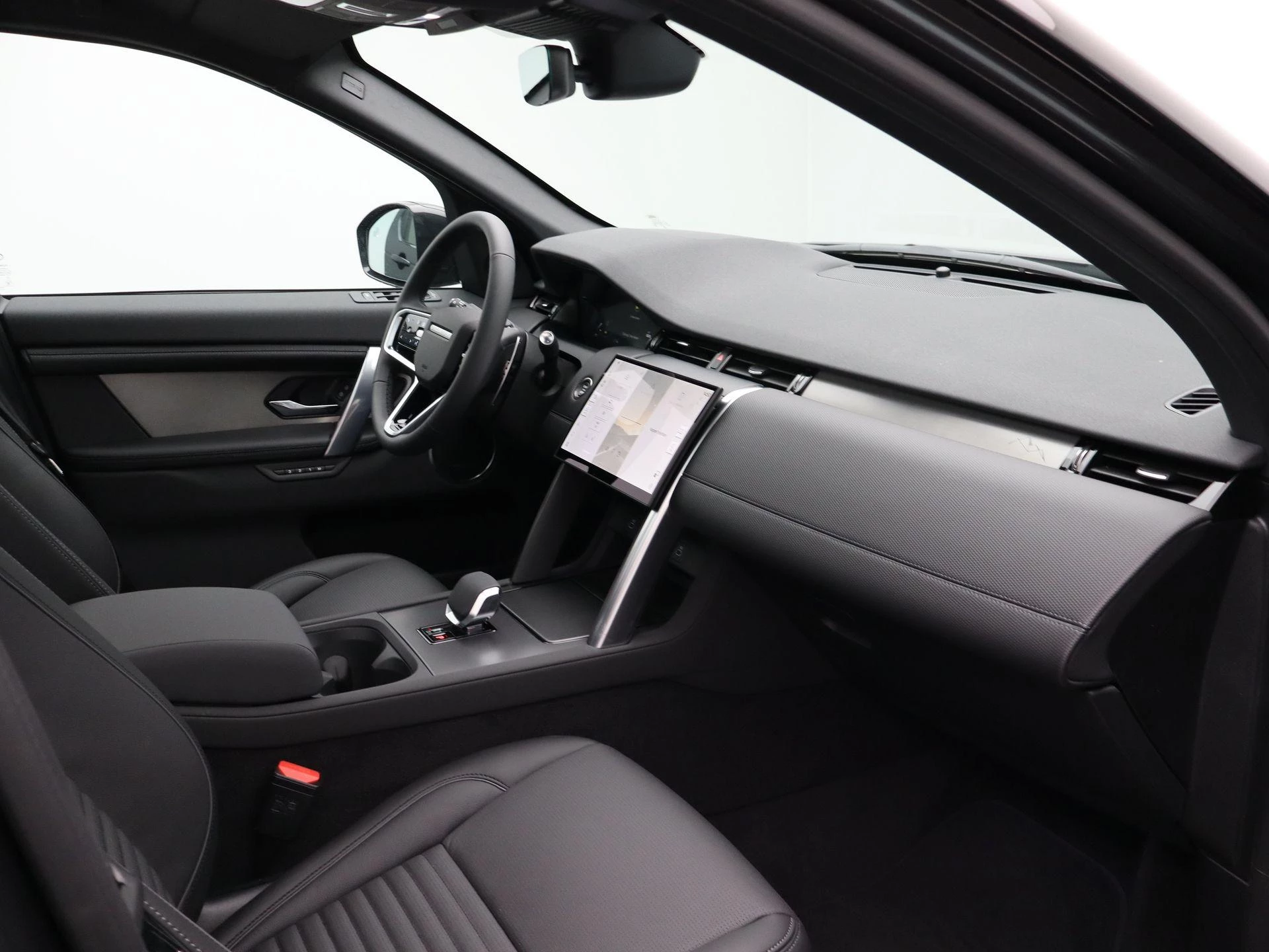 Land Rover-Discovery Sport-image-33