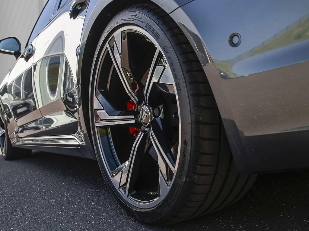 Audi RS4 Avant 2.9 TFSI Navi Matrix Panorama AHK B&O