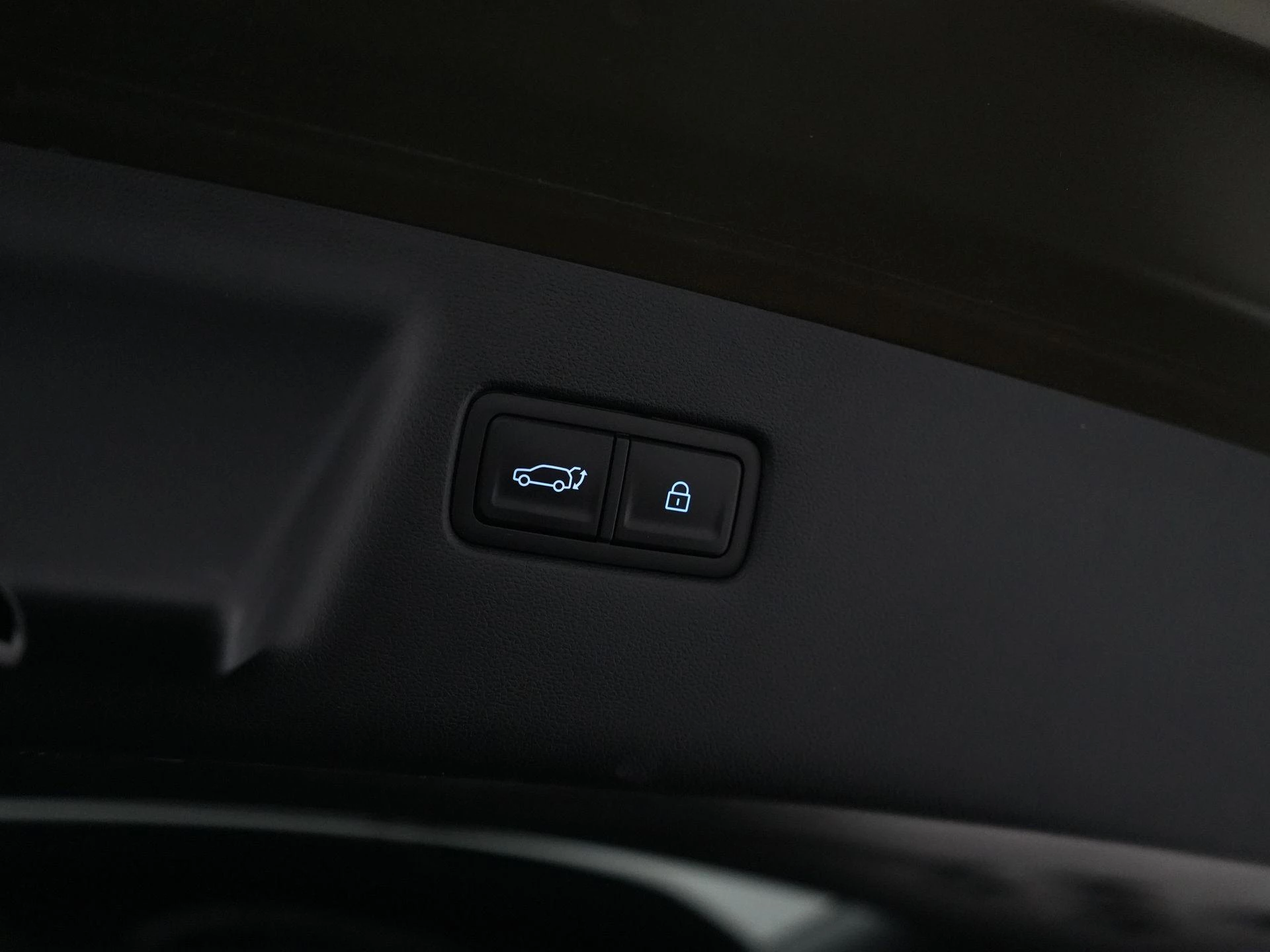 Hyundai-Santa Fe-image-49