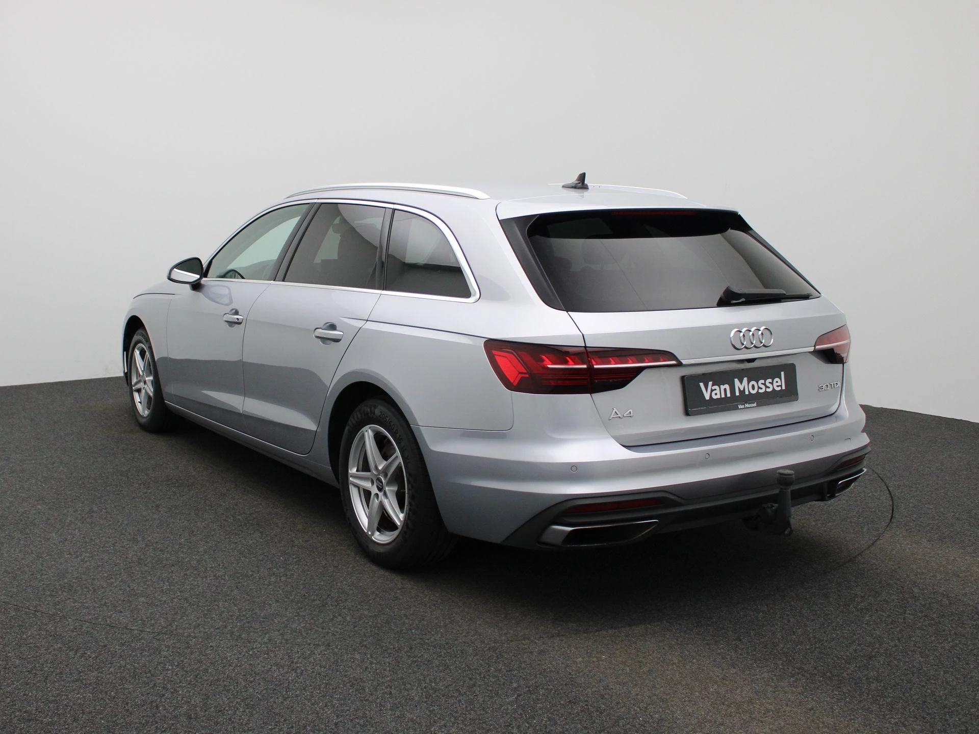 Audi-A4-image-1