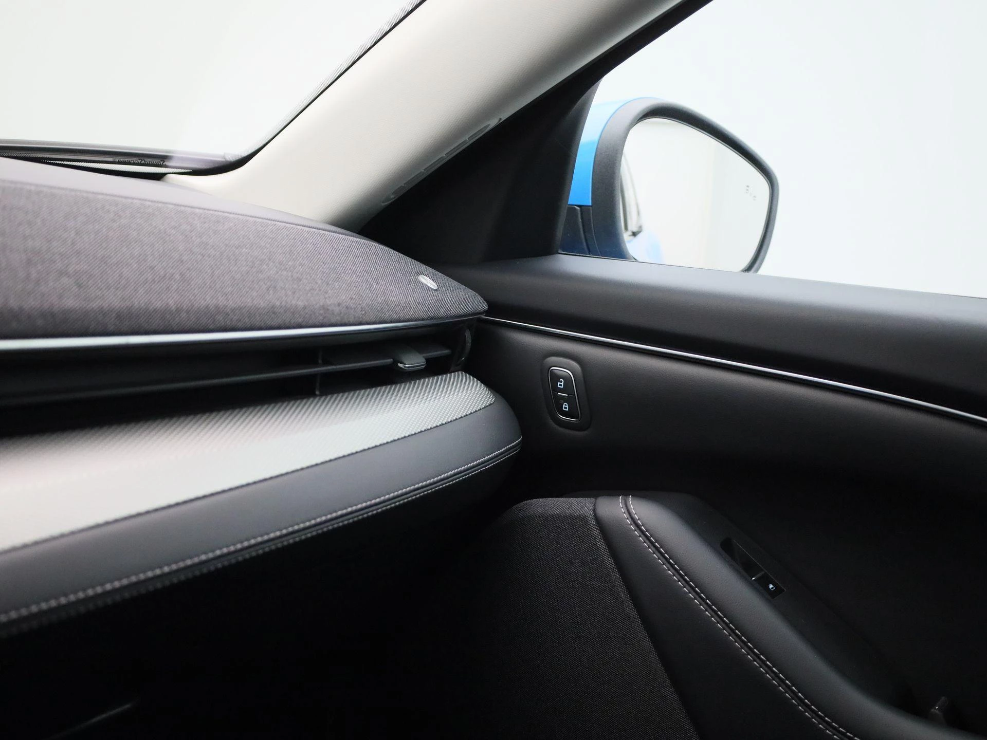 Ford-Mustang Mach-E-image-24