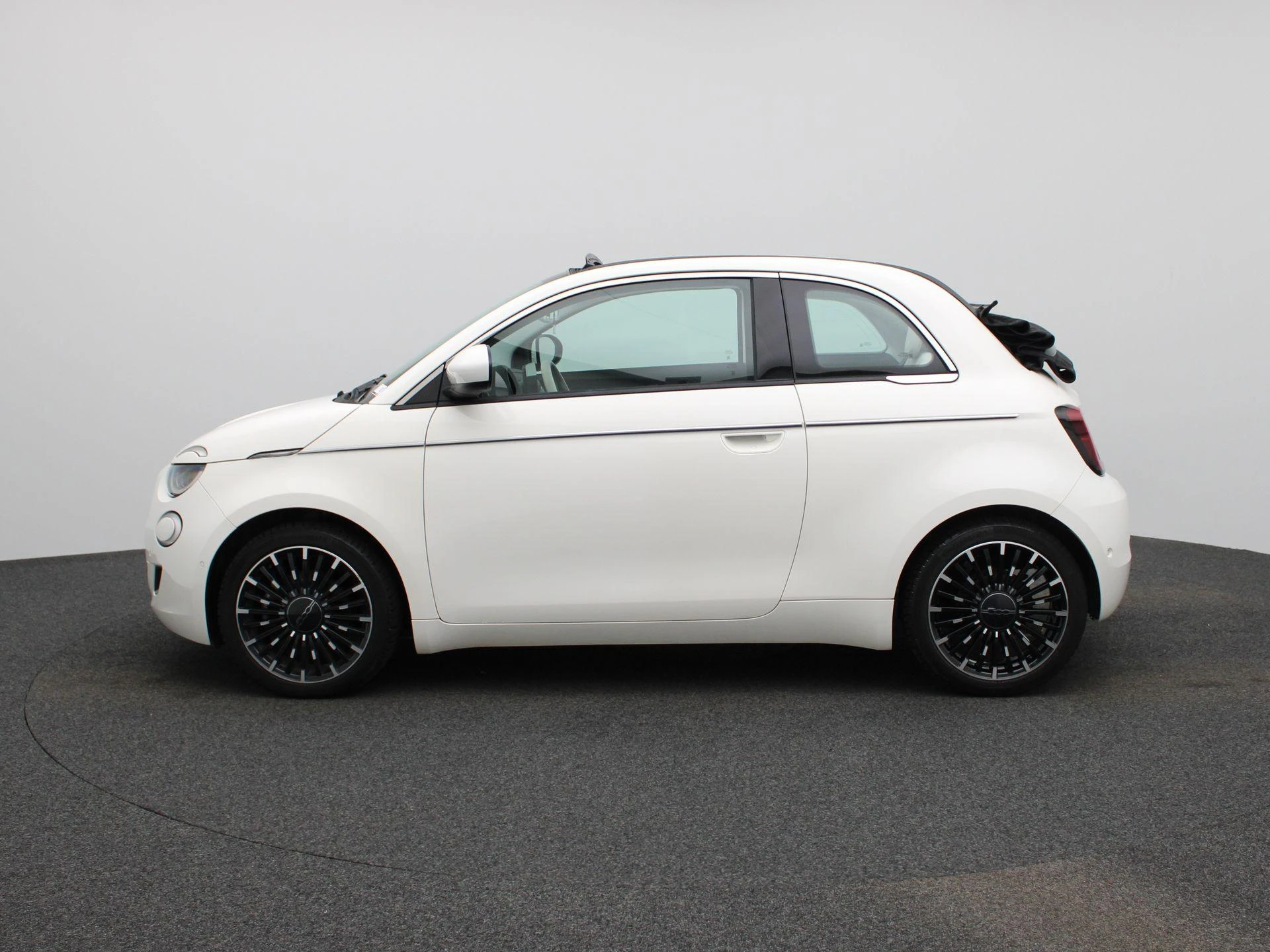 Fiat-500C-image-4