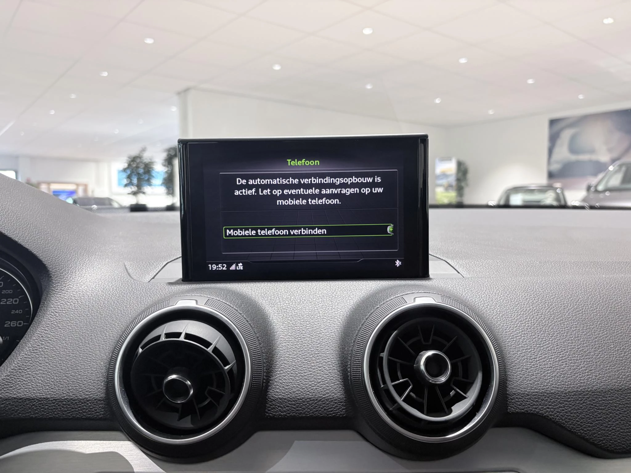 Audi-Q2-image-19