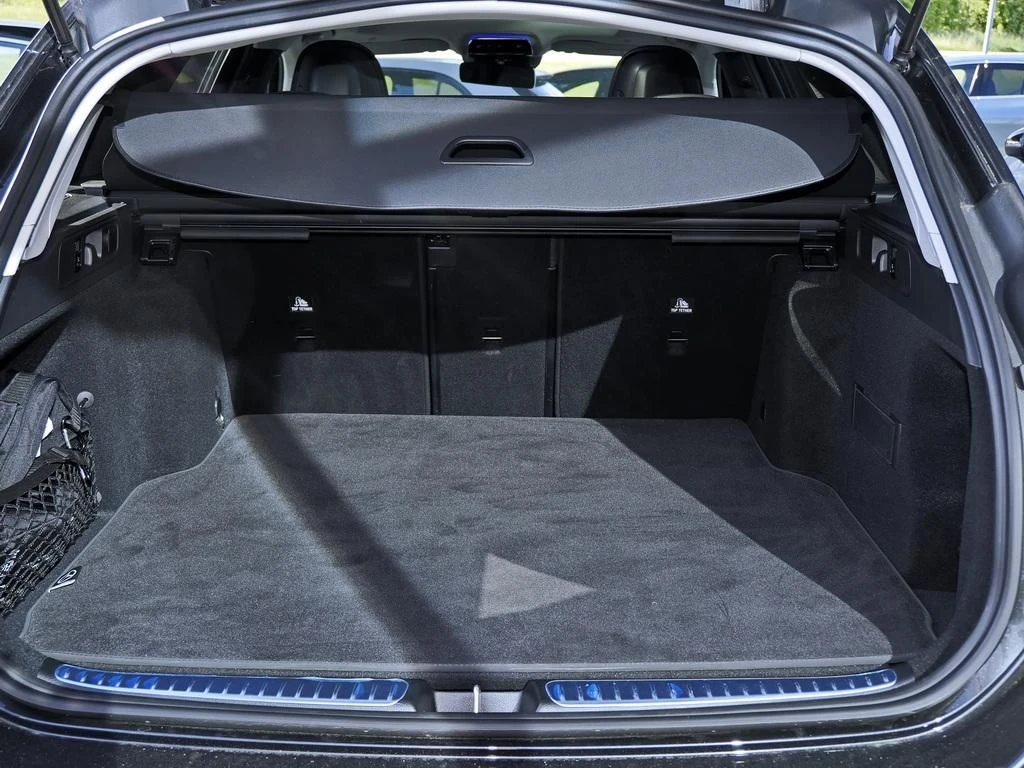 Mercedes-Benz-C-Klasse 220-image-16