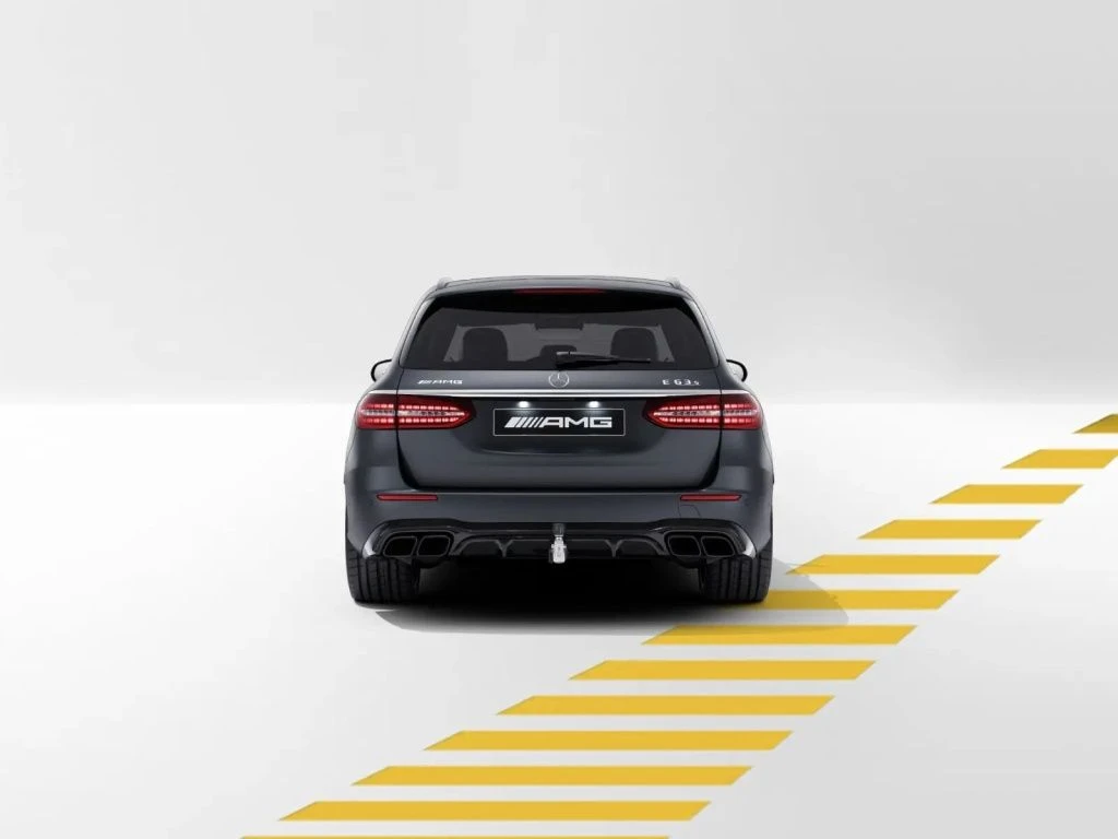 Mercedes-AMG-E-Klasse 63 S AMG-image-5