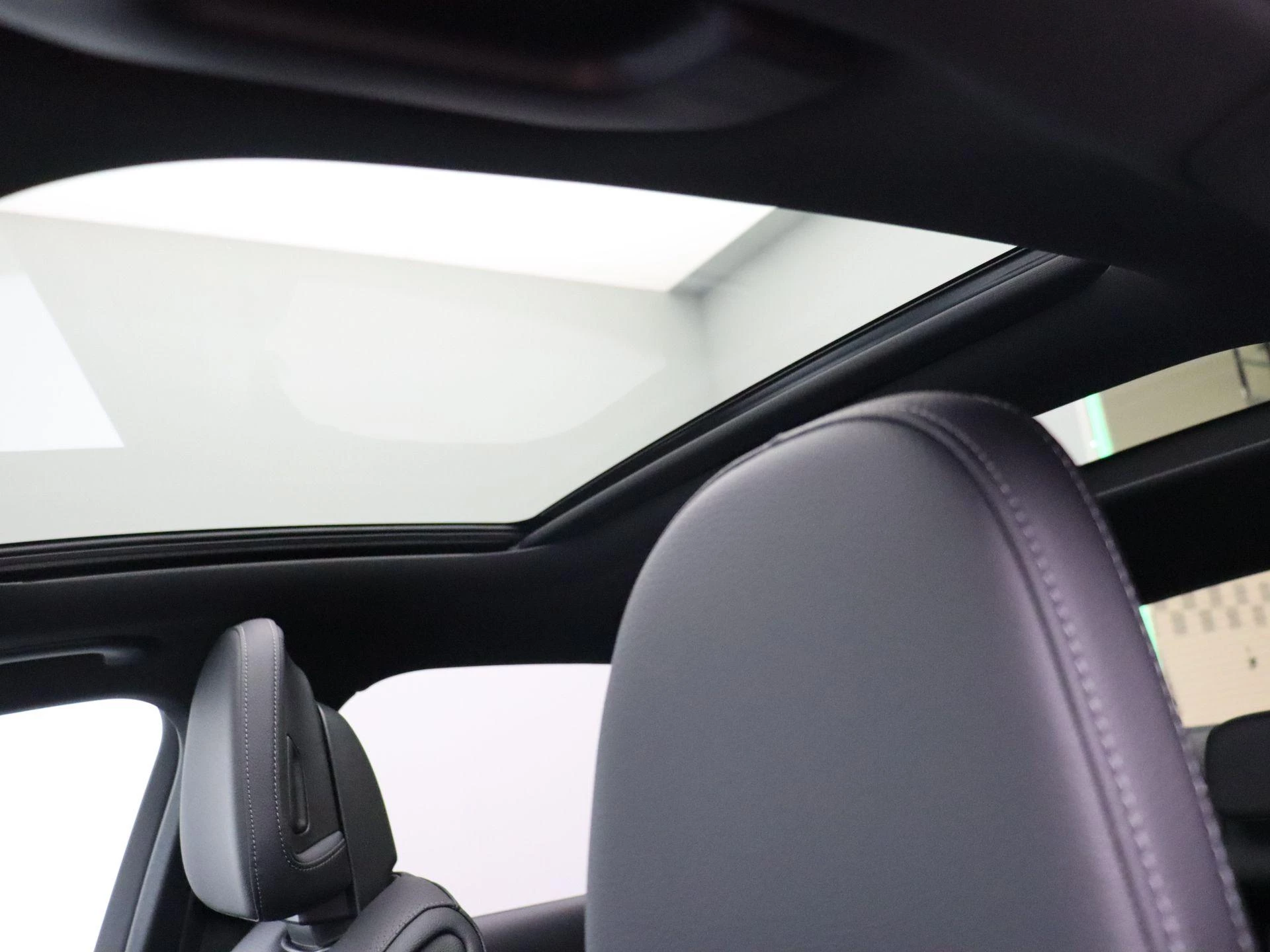 Mercedes-Benz C-Klasse 200 Luxury Line + PANORAMISCH DAK + LEDER +