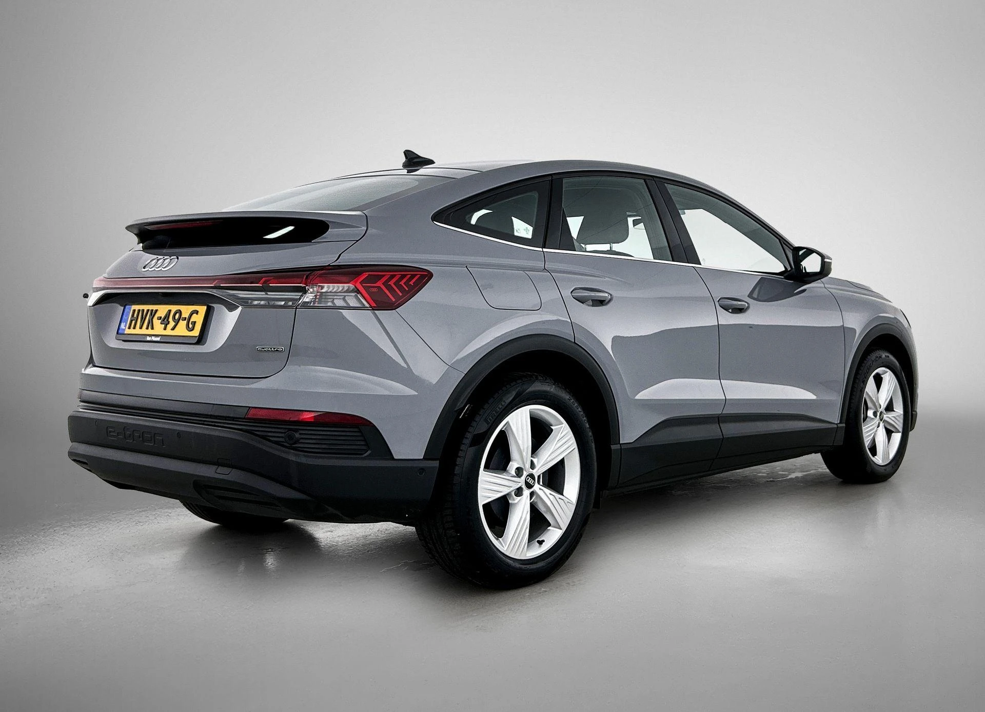 Audi-Q4 Sportback e-tron-image-3