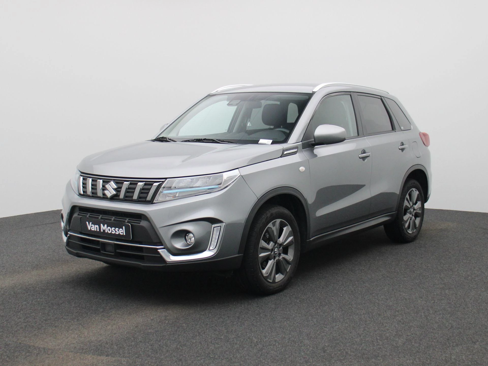 Suzuki-Grand Vitara-image-0