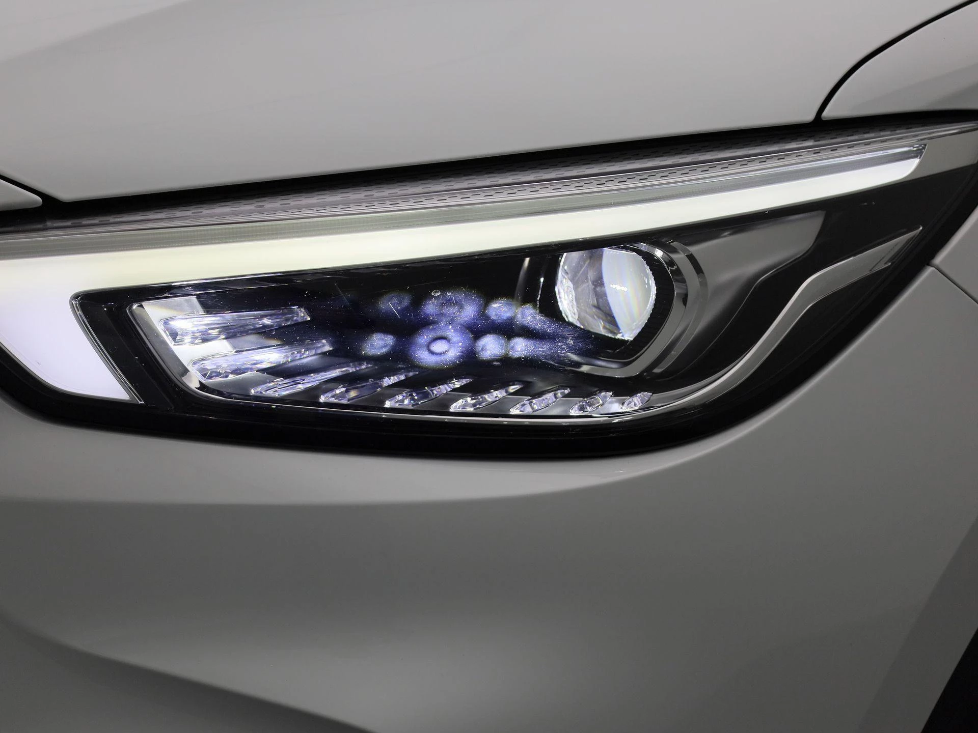 MG-ZS EV-image-13