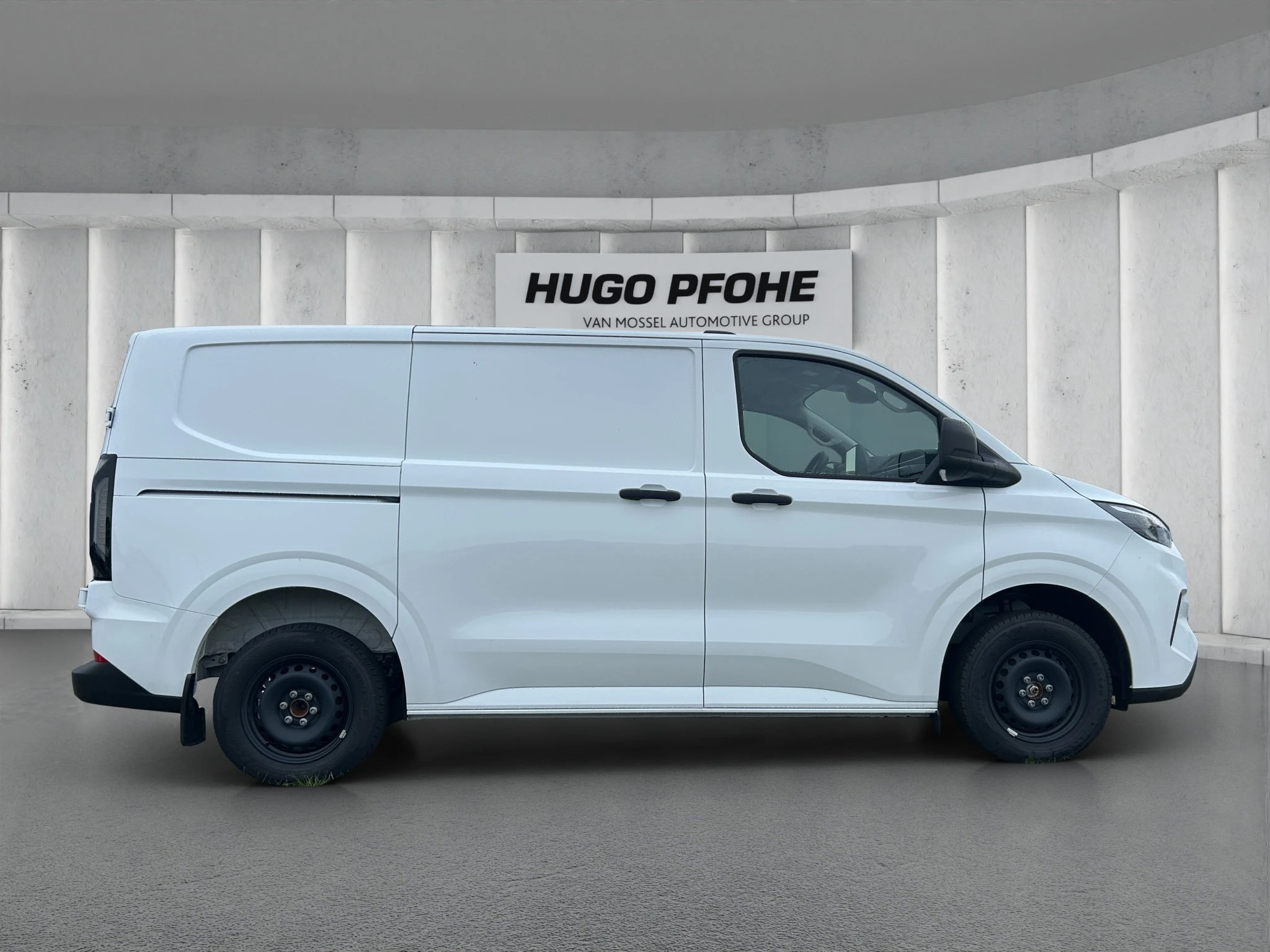 Ford-Transit Custom-image-5