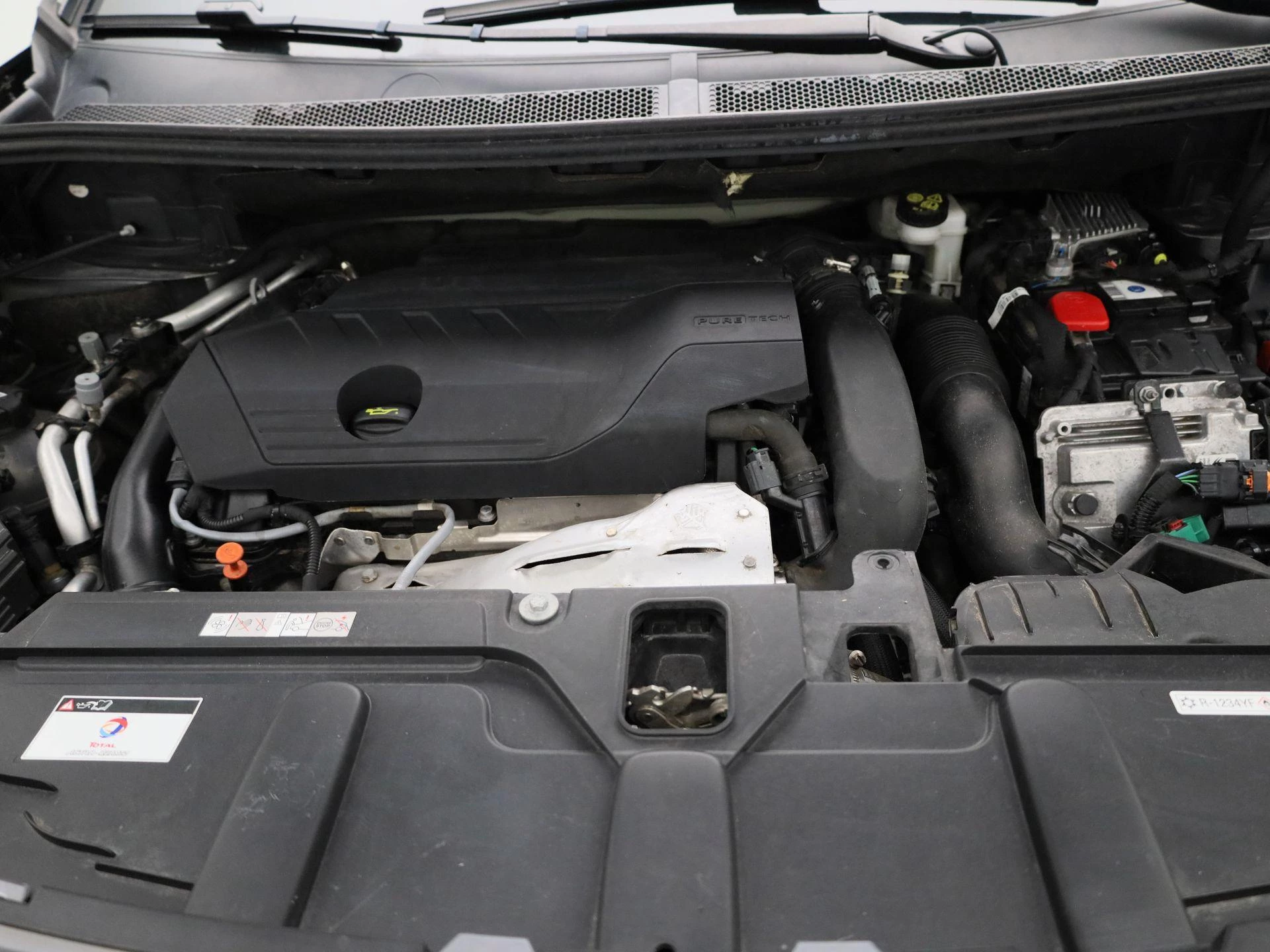 Peugeot 3008 1.6 HYBRID4 300 e-Auto8 GT