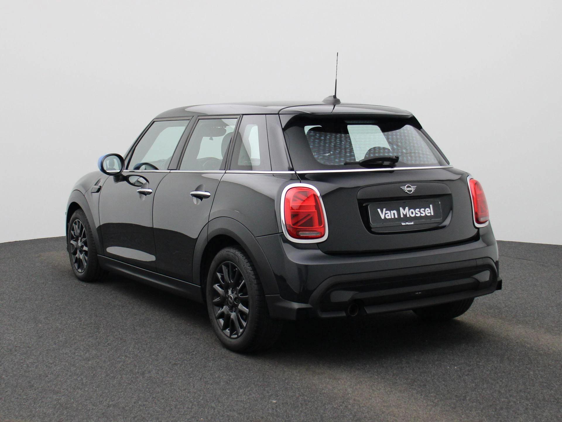 MINI-5 Portes-image-1