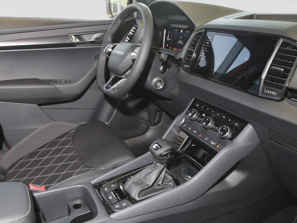 Škoda Karoq Sportline 2.0 TSI UPE 55.100 4x4 Familie