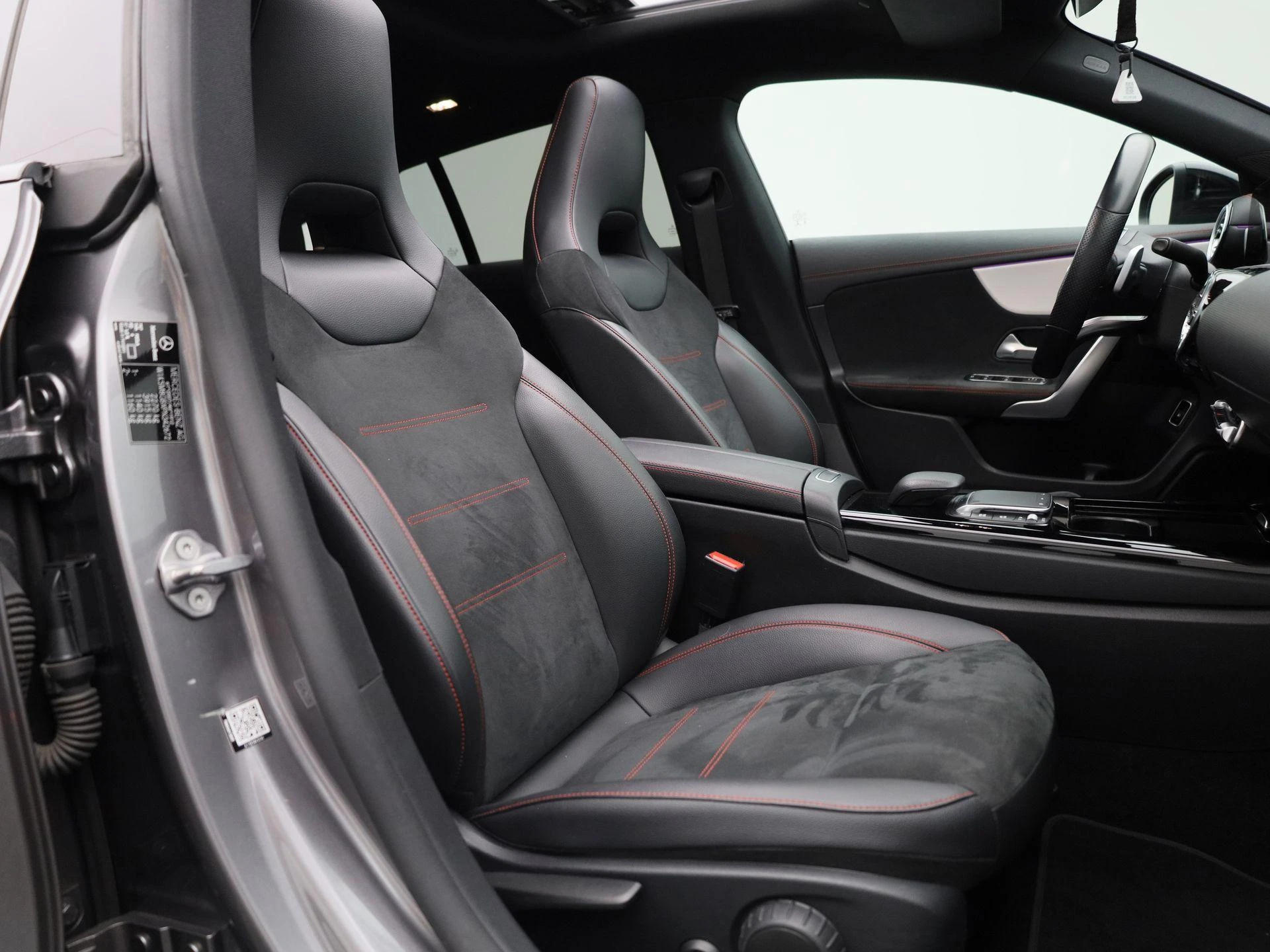 Mercedes-Benz-CLA-image-34