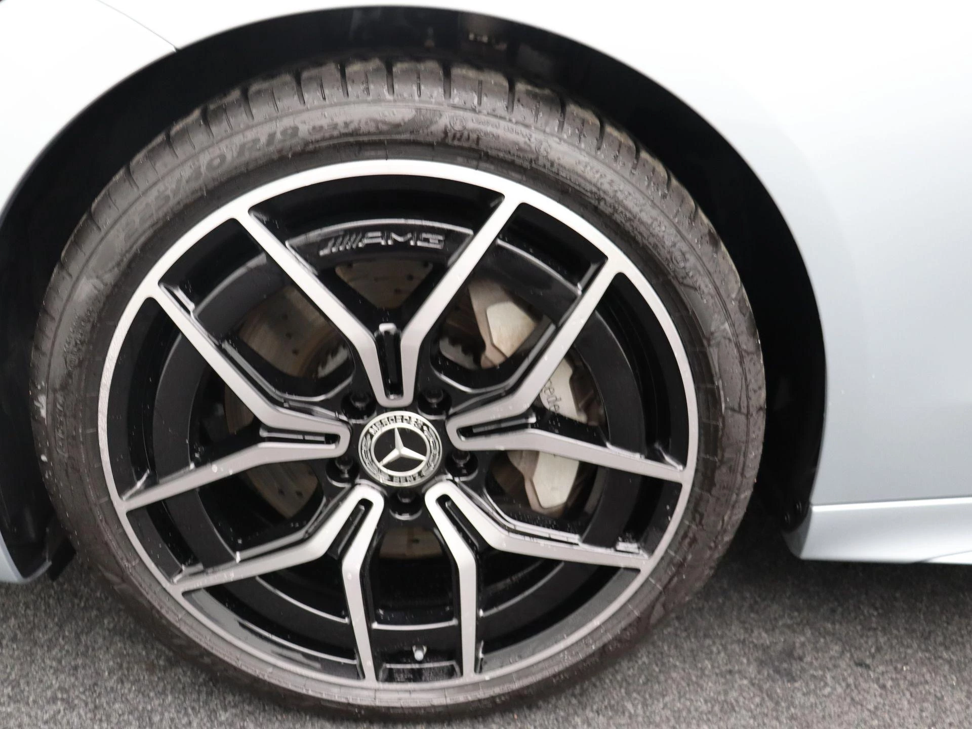 Mercedes-Benz Classe C 300 4M AMG Line Berline + LEDER + BURMESTER + PANO + HEAD UP + DIG LIGHT +