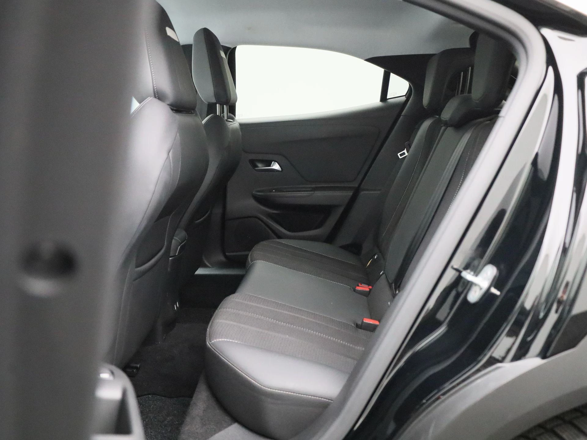 Opel Mokka-e BEV 50kWh e-Elegance