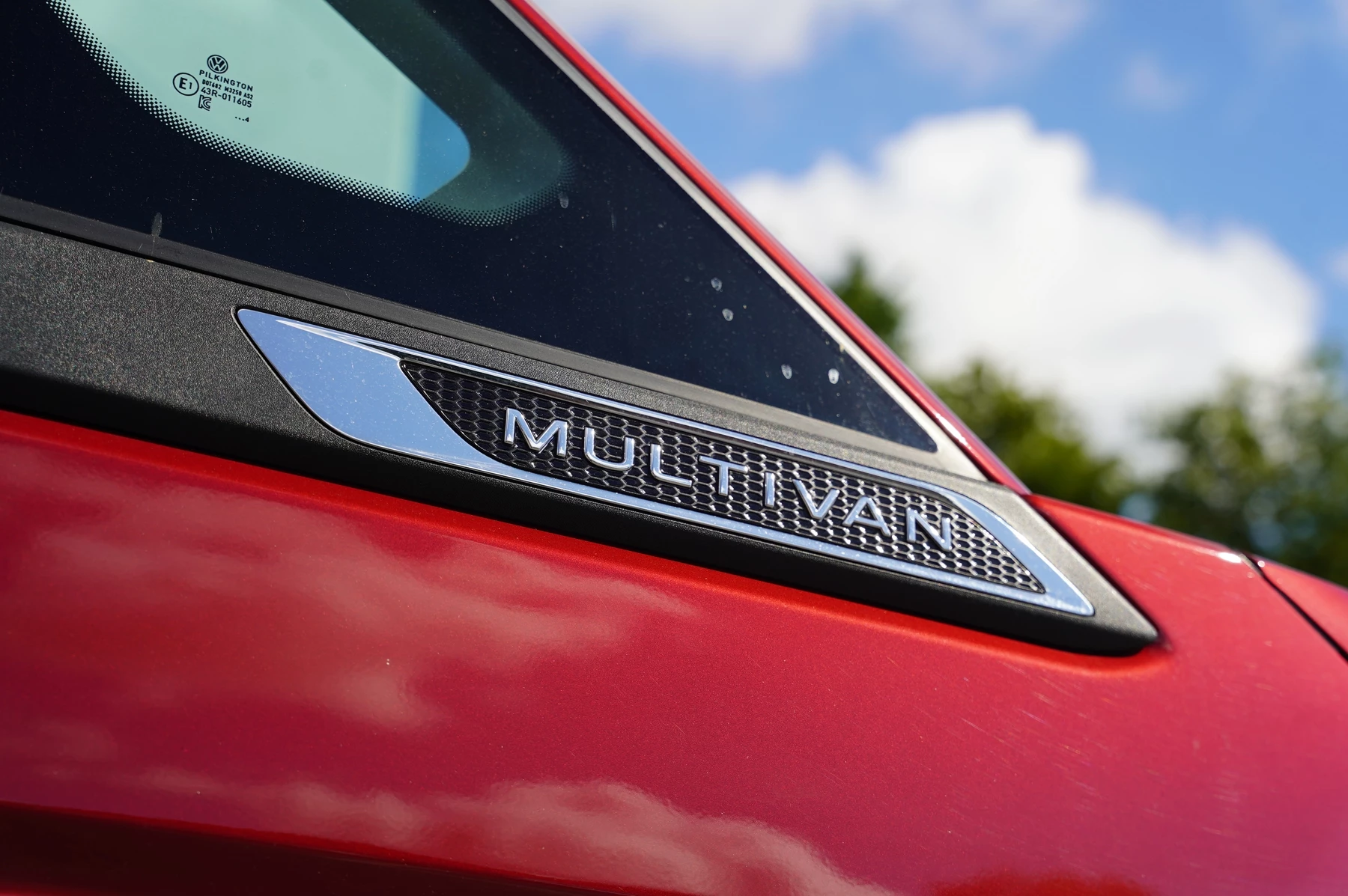 Volkswagen-Multivan-image-38
