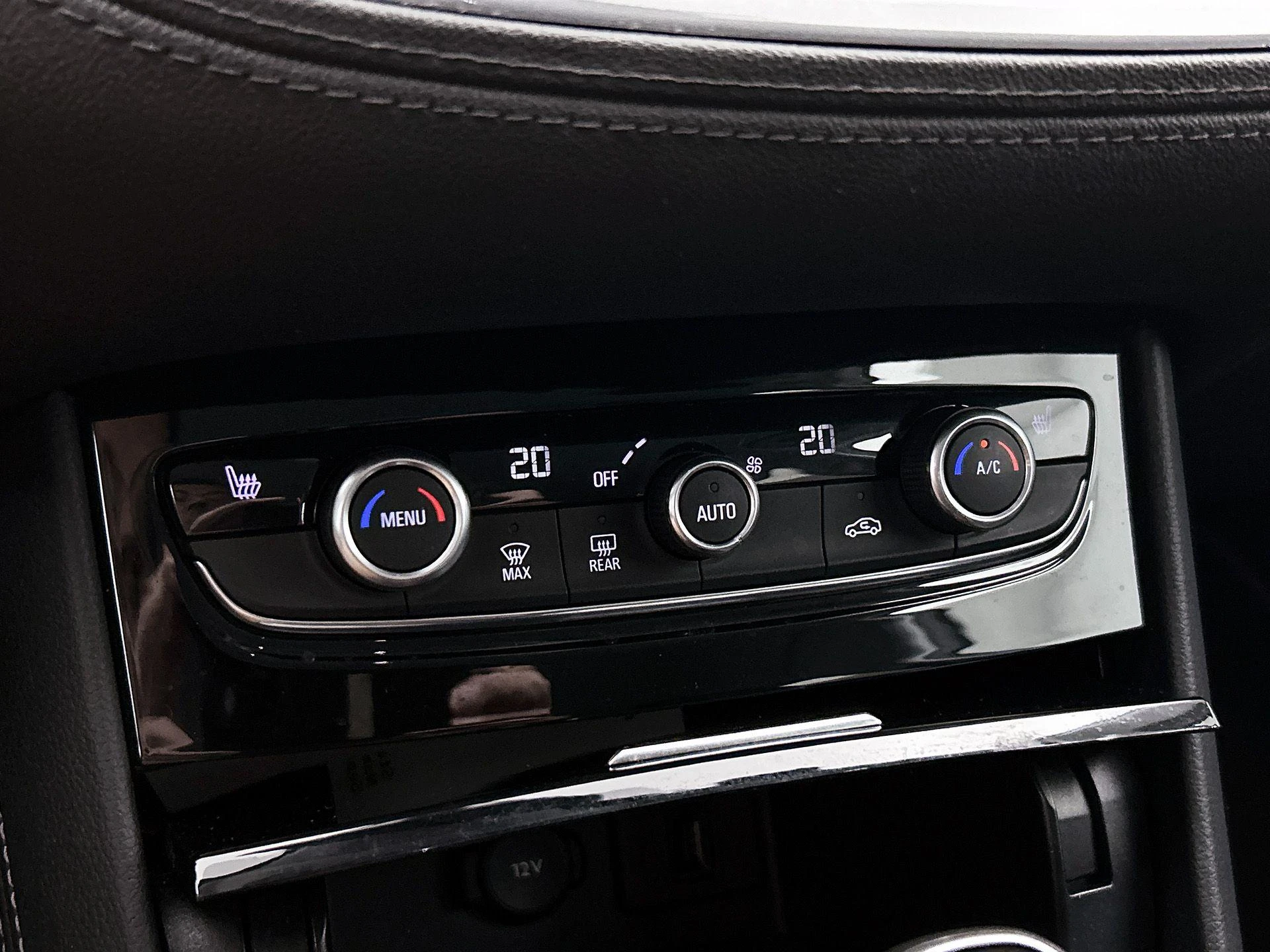 Opel-Grandland X-image-17