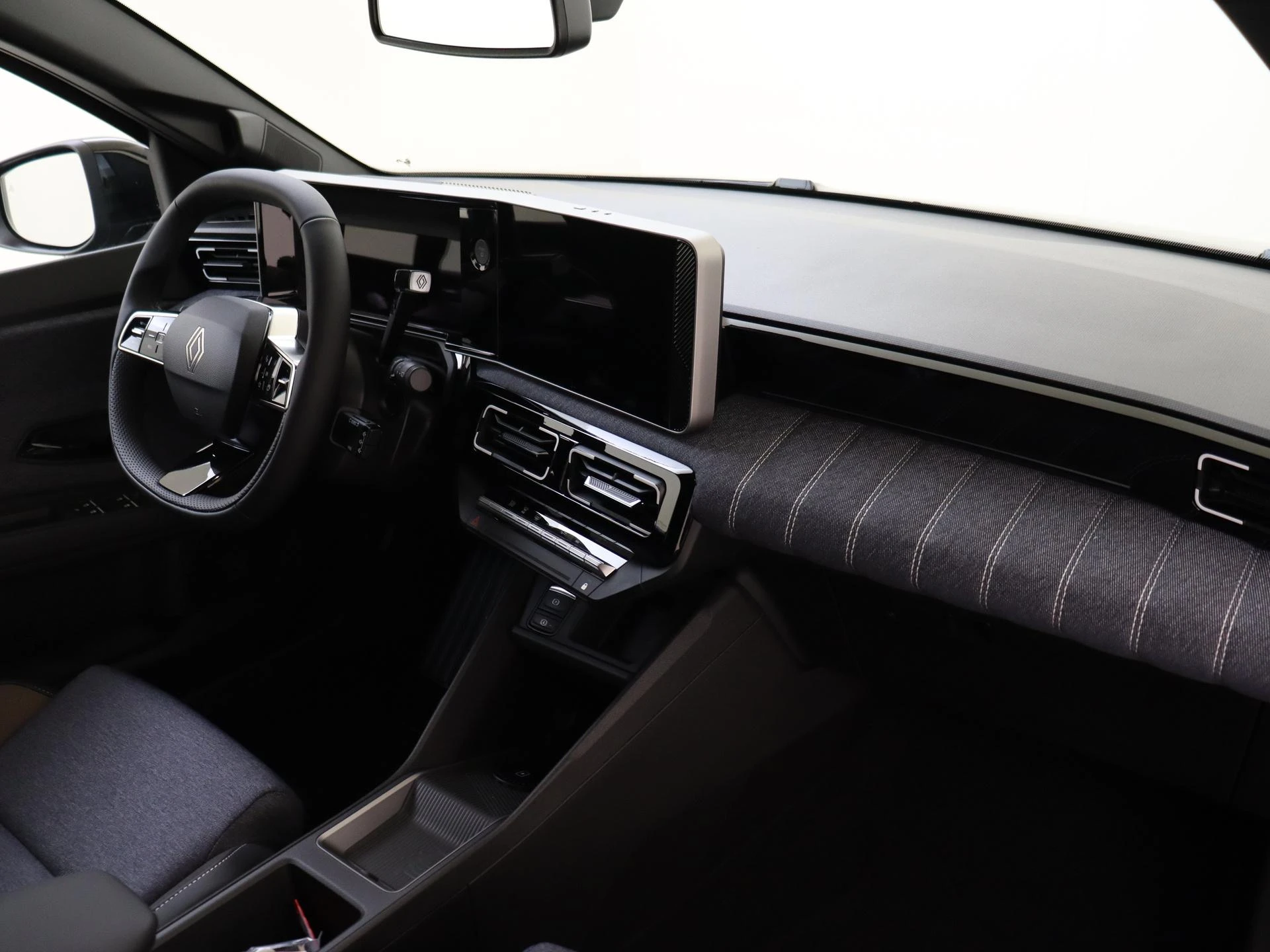 Renault-5-image-14