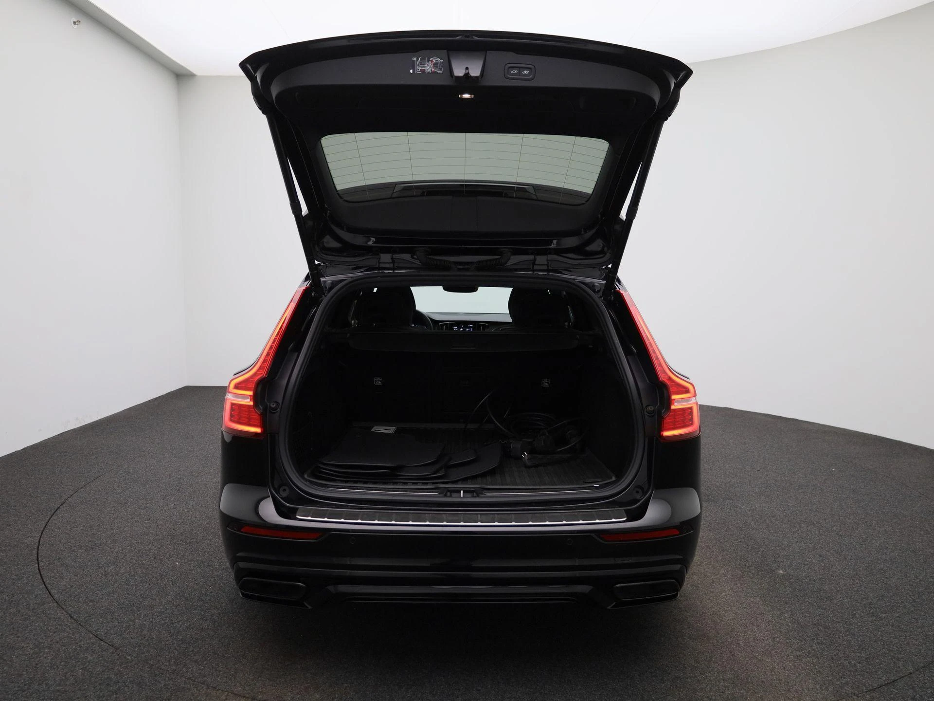 Volvo V60 2.0 T8 AWD Polestar Engineered