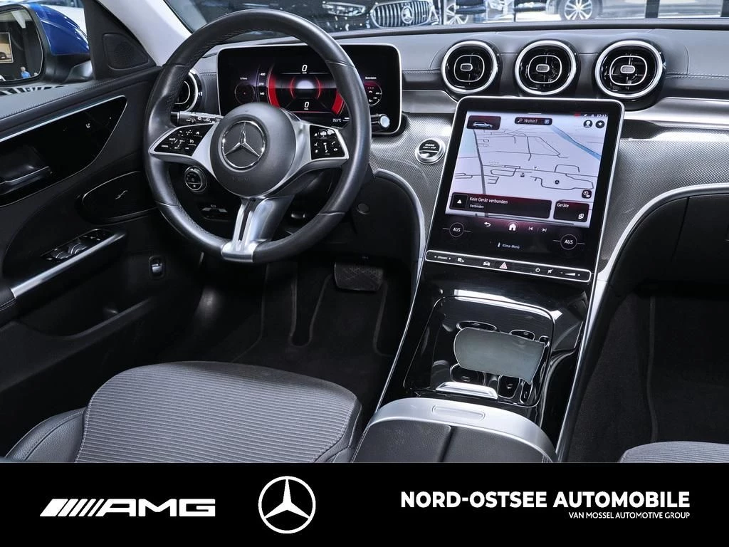 Mercedes-Benz C-Klasse 300 T AVANTGARDE PANO TEMPOMAT SOUND PDC LED AVANTGARDE