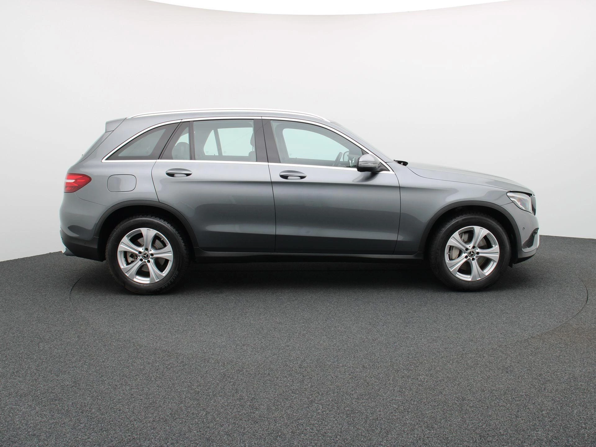 Mercedes-Benz GLC 250 4MATIC + LED + LEDER + CAMERA + TREKHAAK +