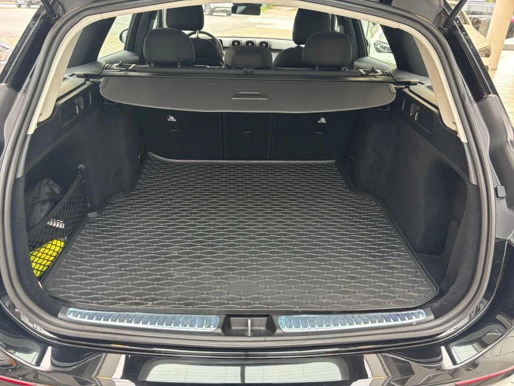 Mercedes-Benz-C-Klasse 220 d-image-12