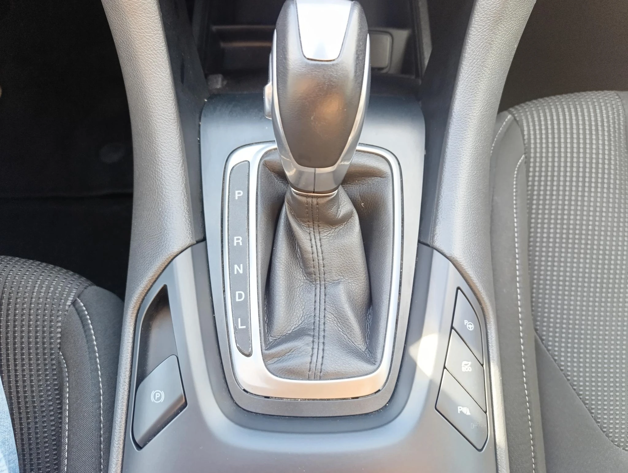 Ford-Mondeo-image-27