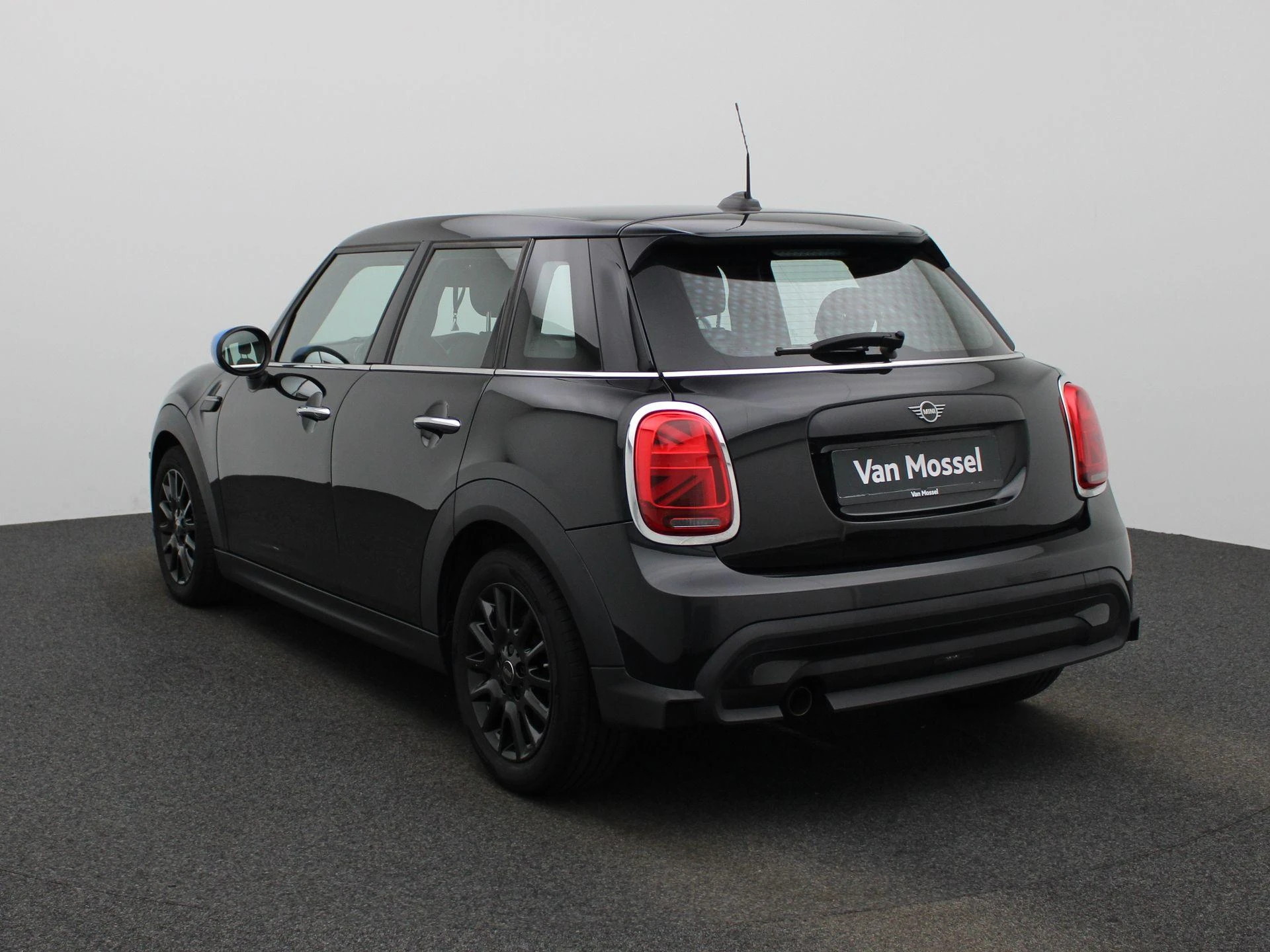 MINI-One-image-1