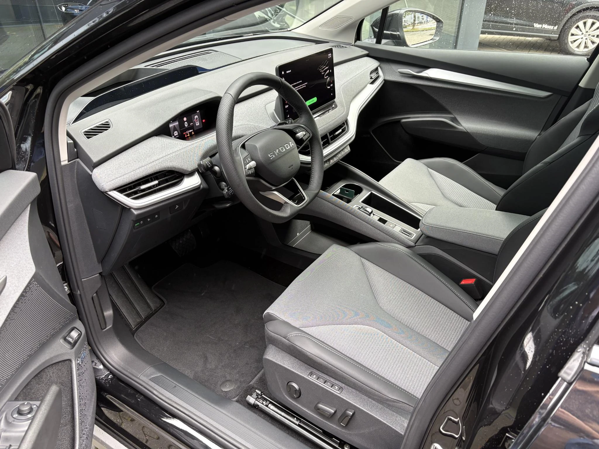 Škoda-Enyaq iV-image-14