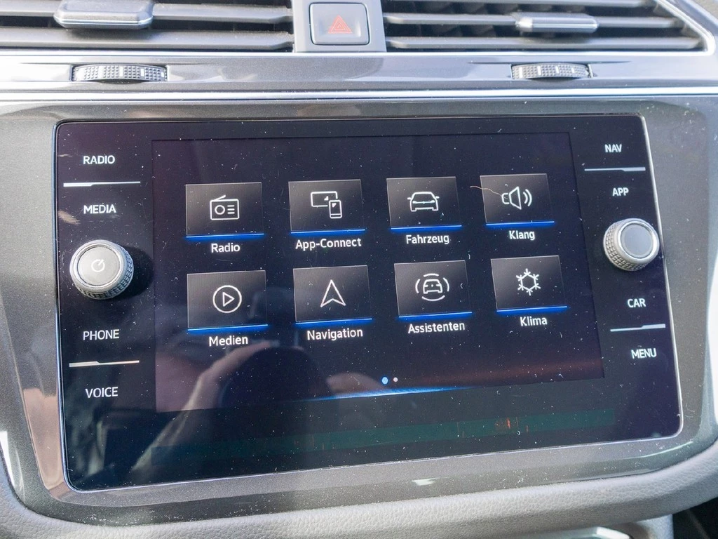 Volkswagen Tiguan 2.0 TDI DSG Active Navi, AHK, ZGV