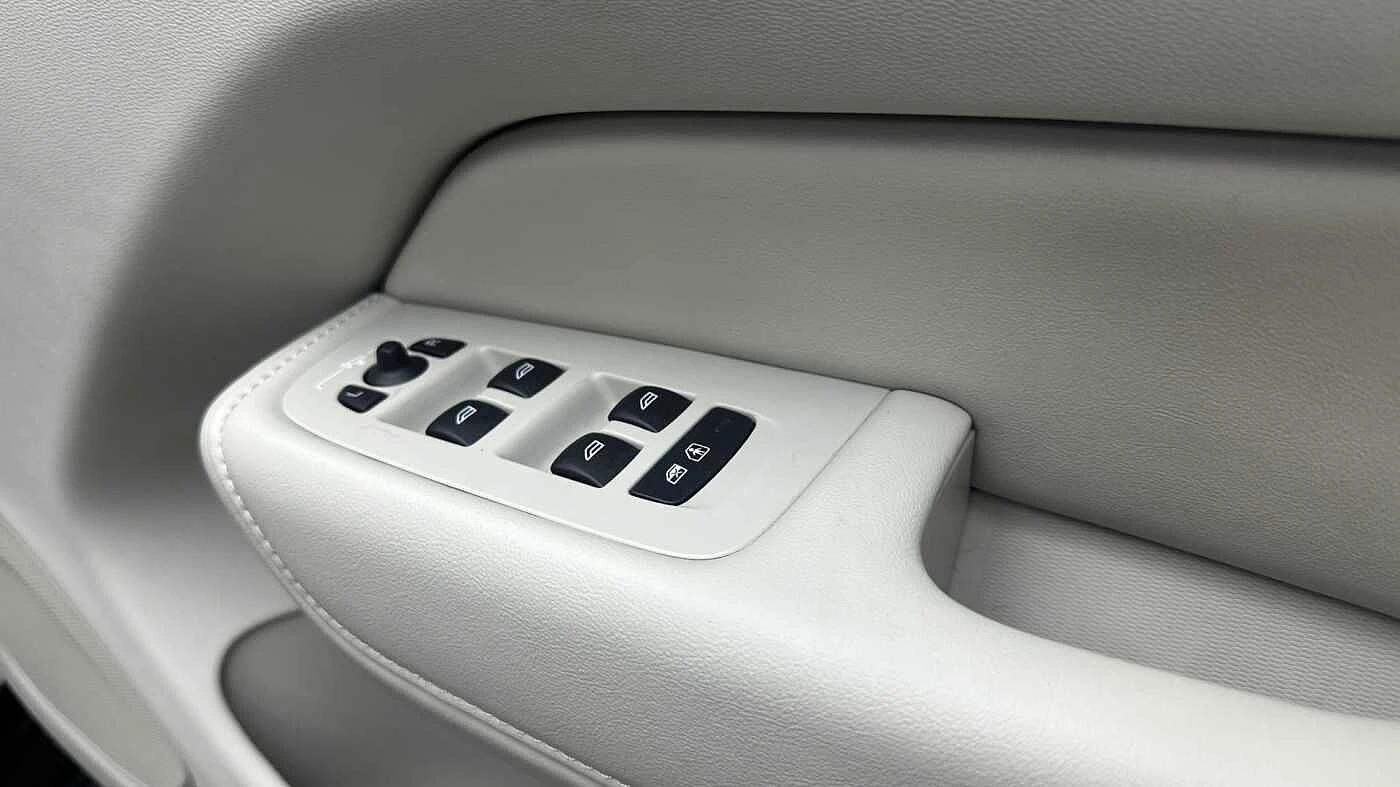 Volvo-XC60-image-34