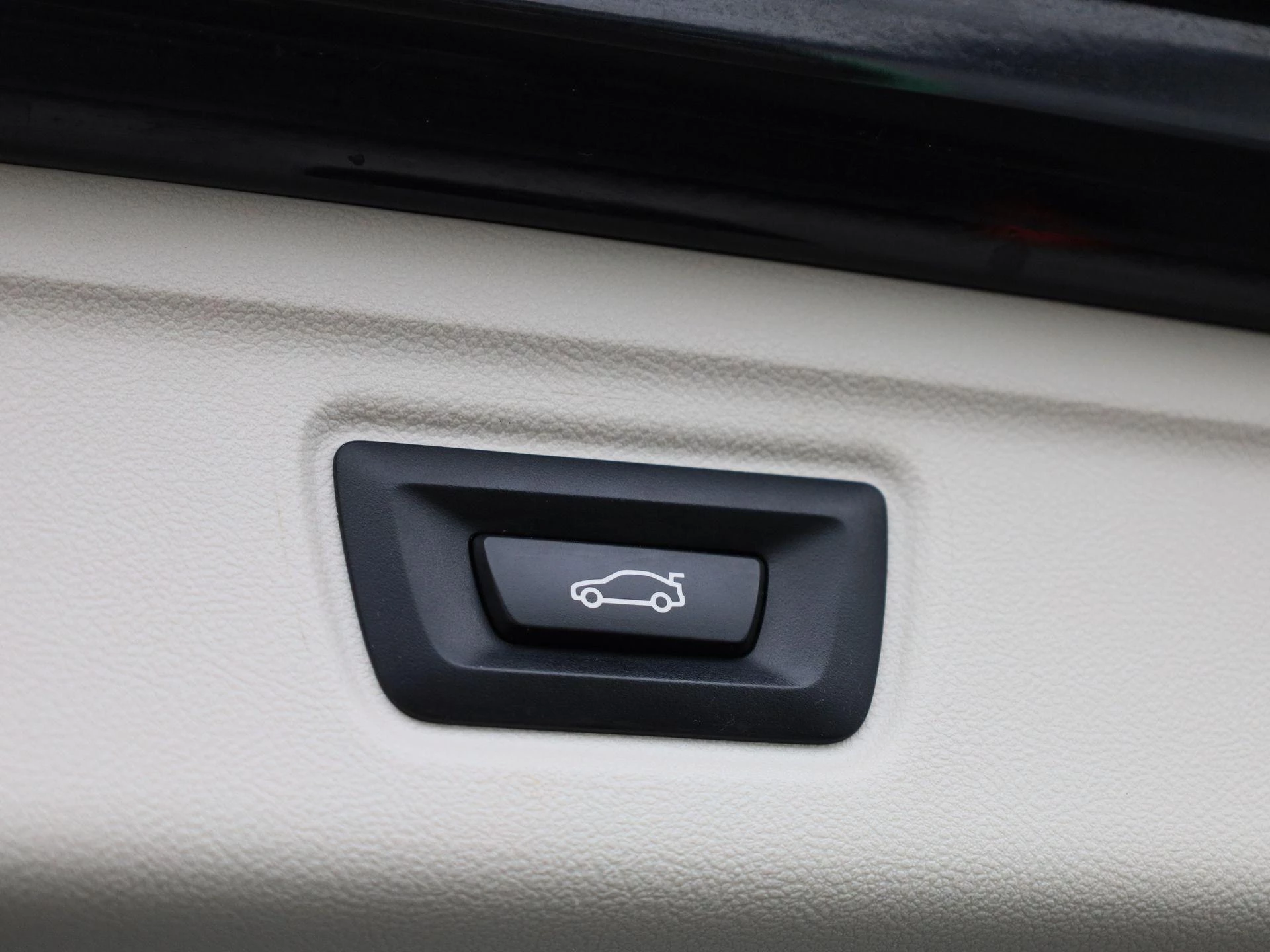 BMW-3 Serie-image-14