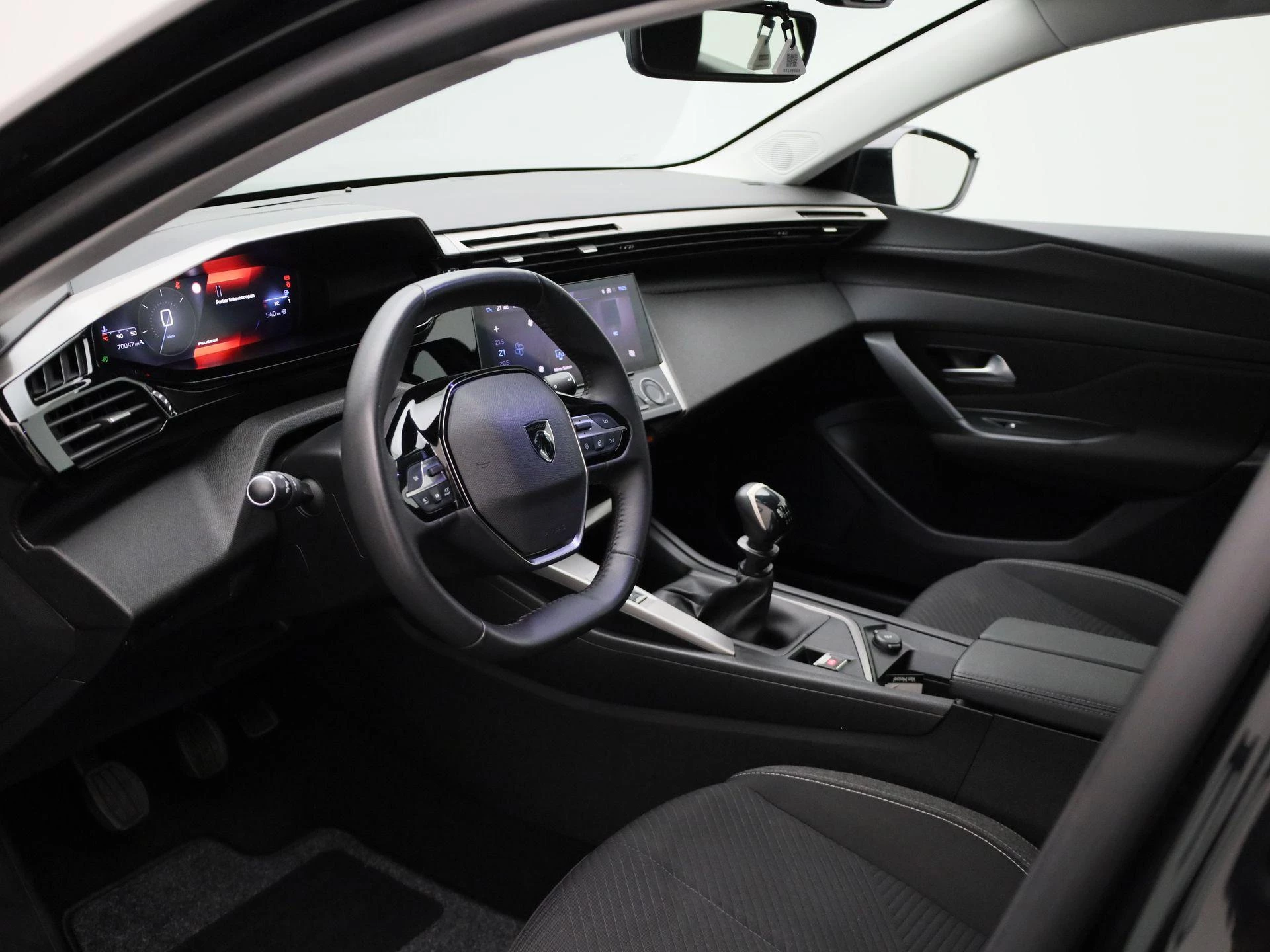 Peugeot-308-image-26