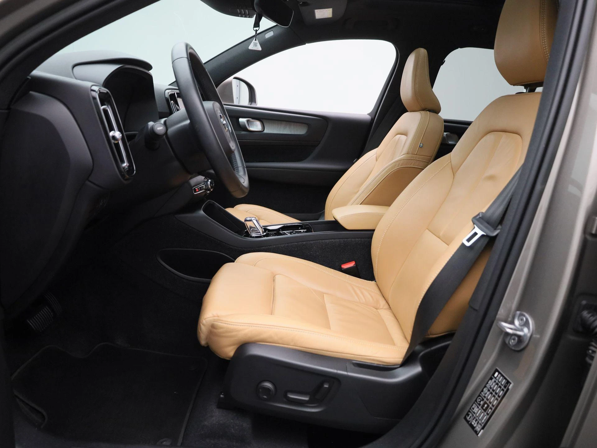 Volvo-XC40-image-9