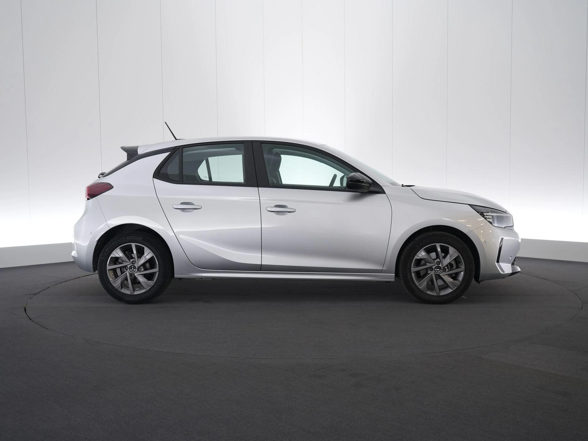 Opel-Corsa-image-6
