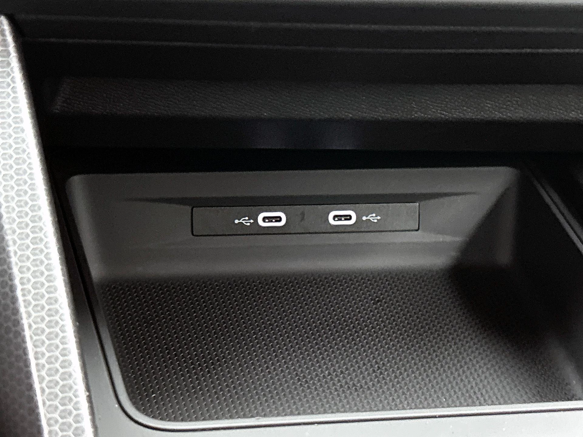 SEAT-Leon-image-29