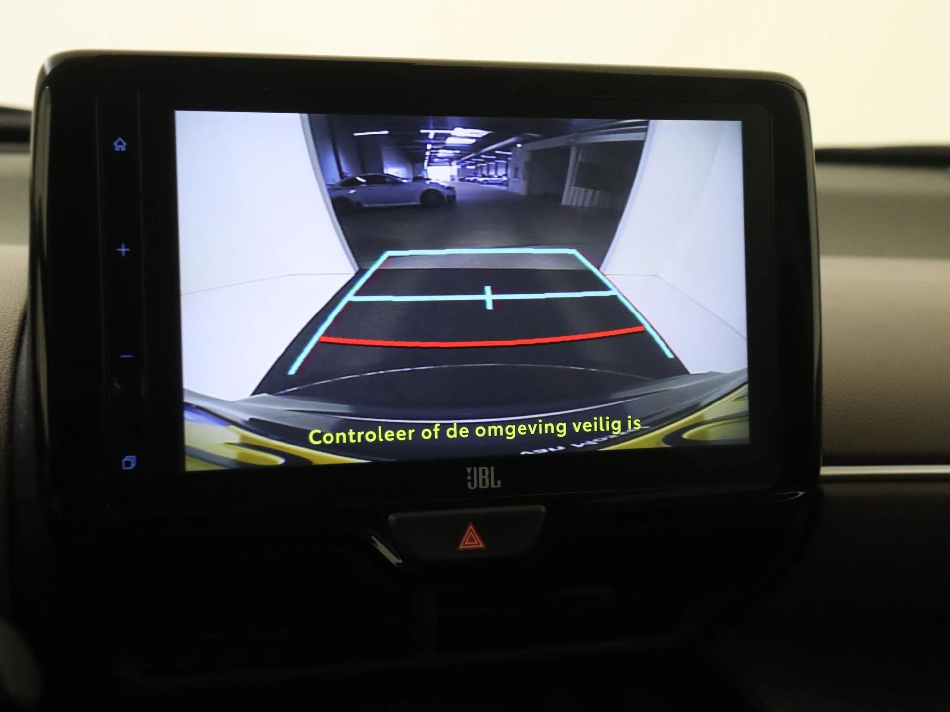 Toyota-Yaris Cross-image-18