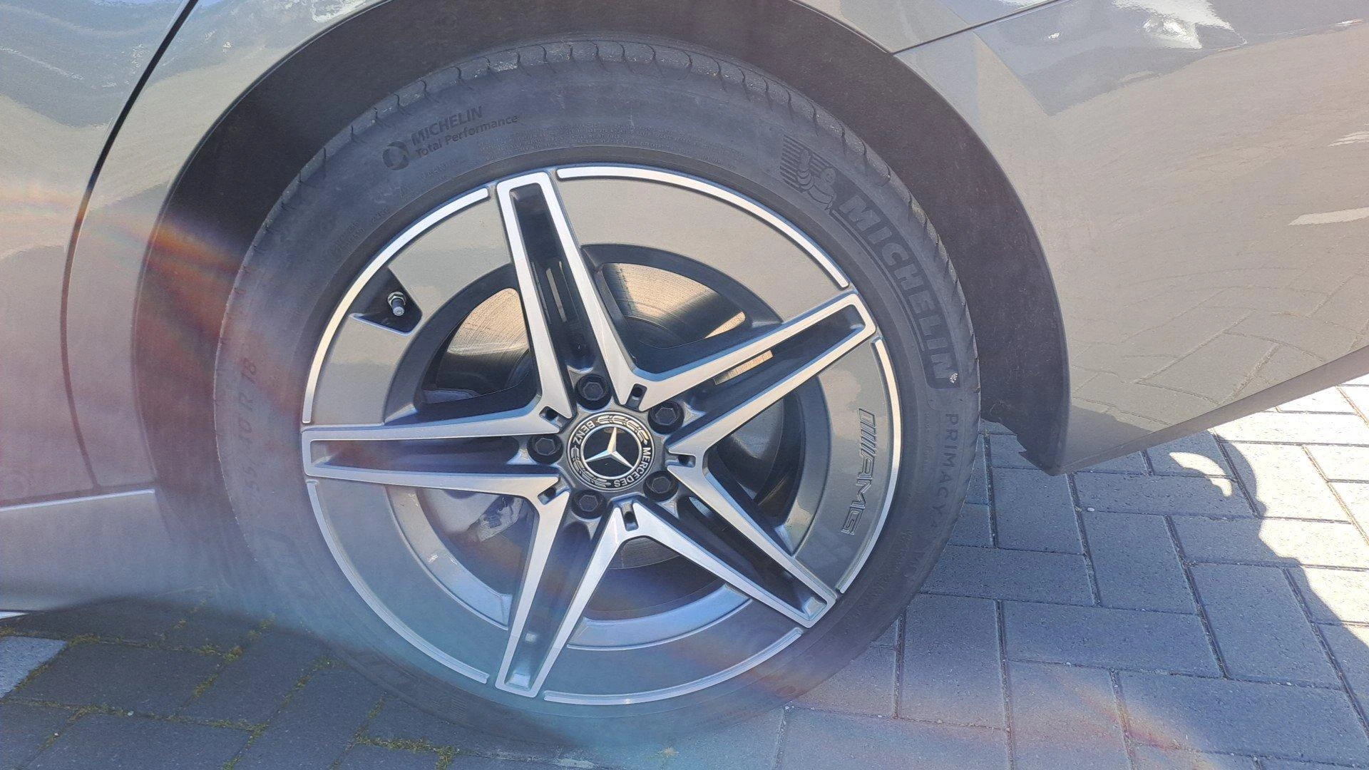Mercedes-Benz-C-Klasse-image-8