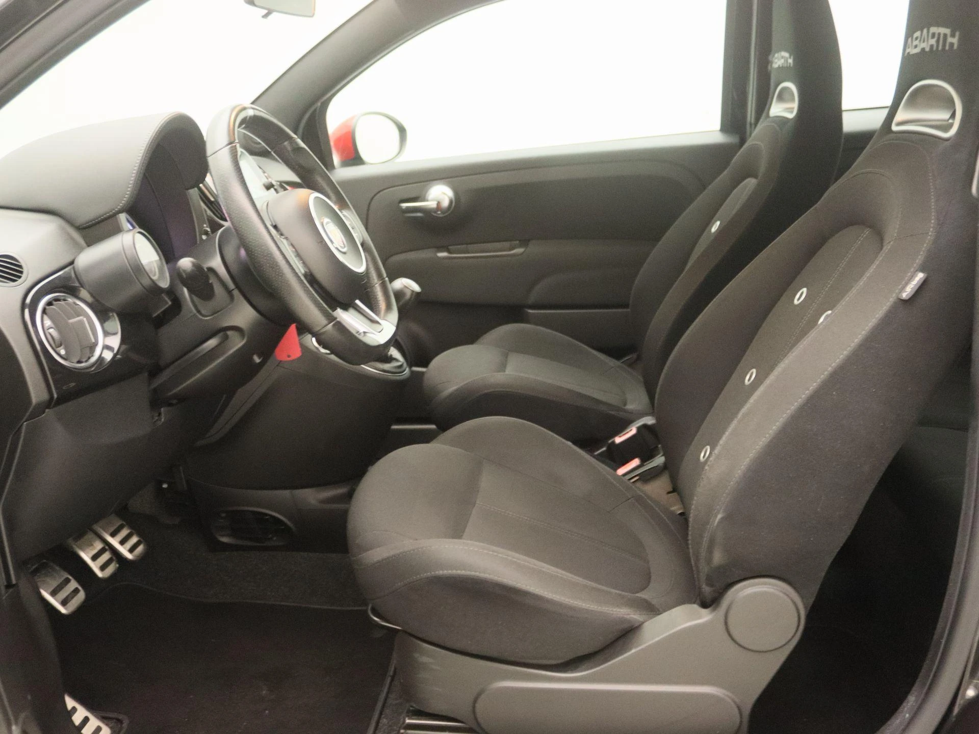 Fiat-500C-image-12