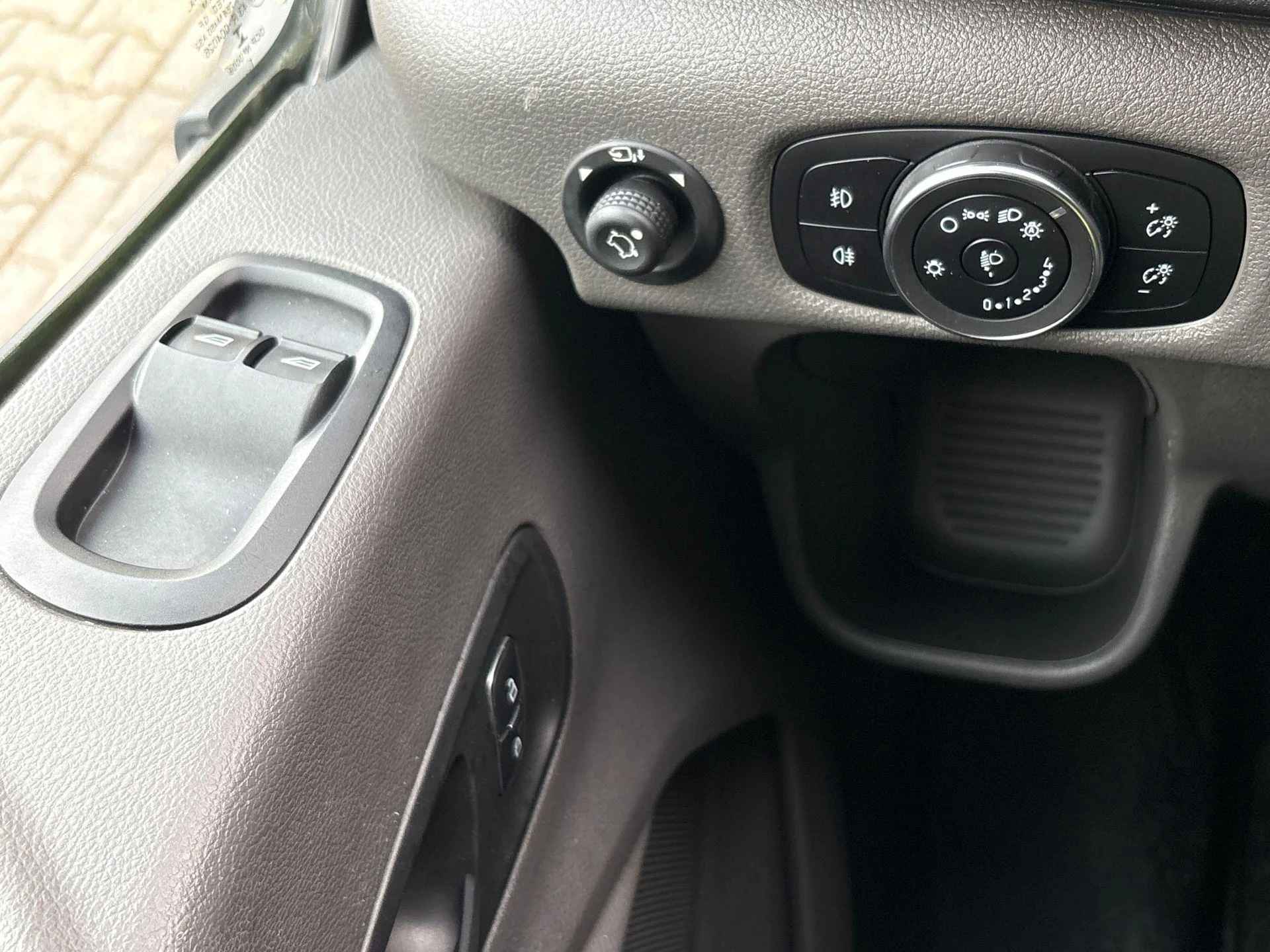 Ford-Transit-image-24