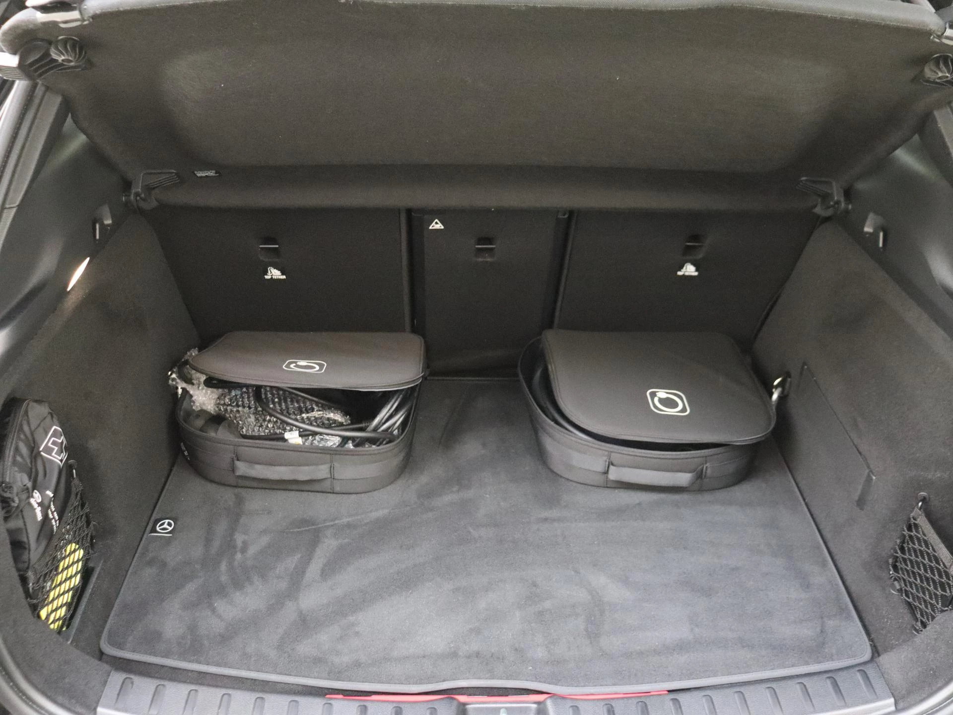 Mercedes-Benz-GLA-image-34