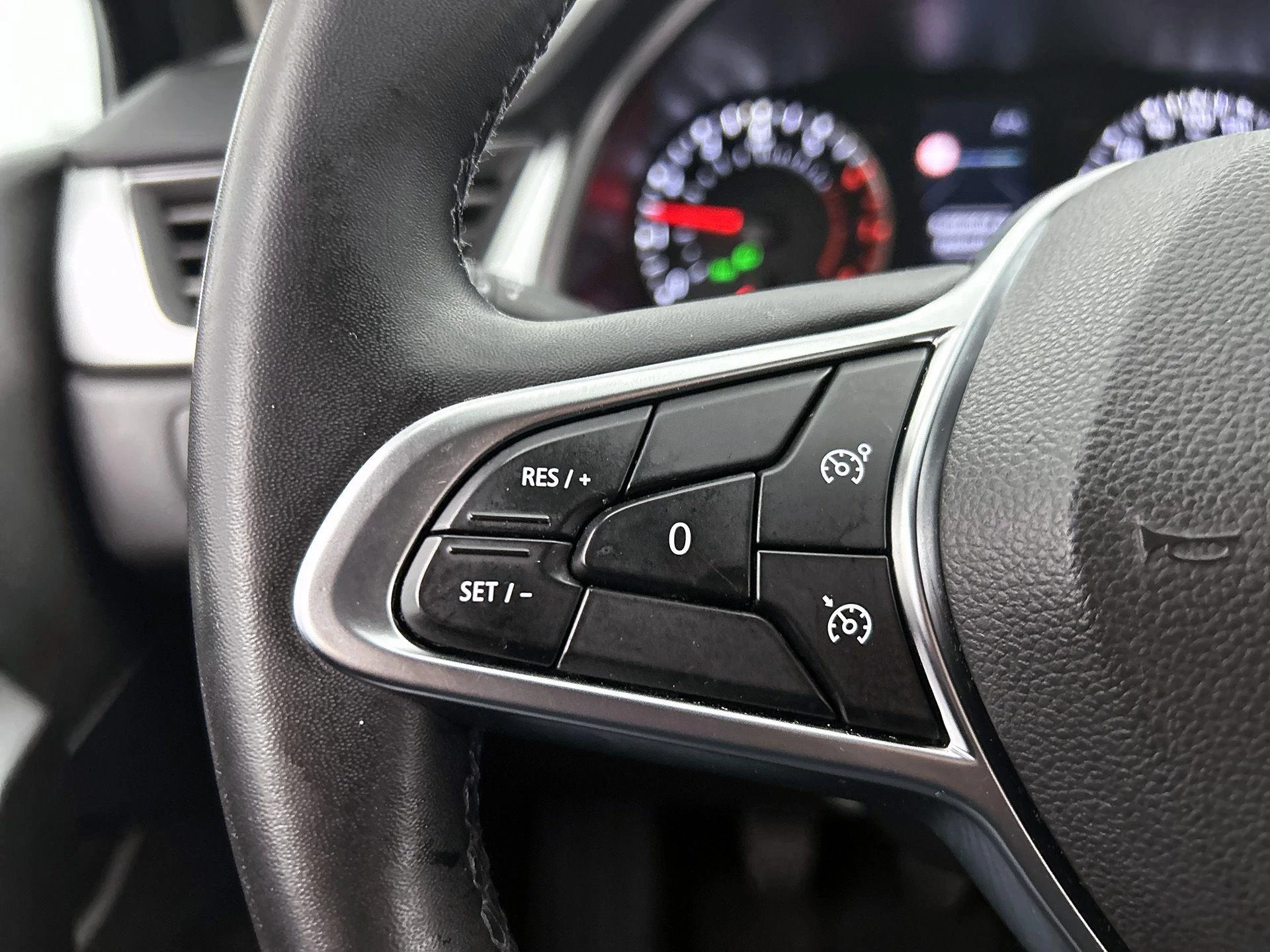 Renault-Captur-image-5